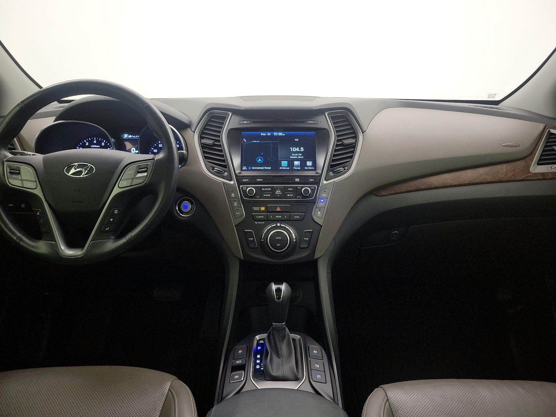Thumbnail: 2017 Hyundai Santa Fe - 9