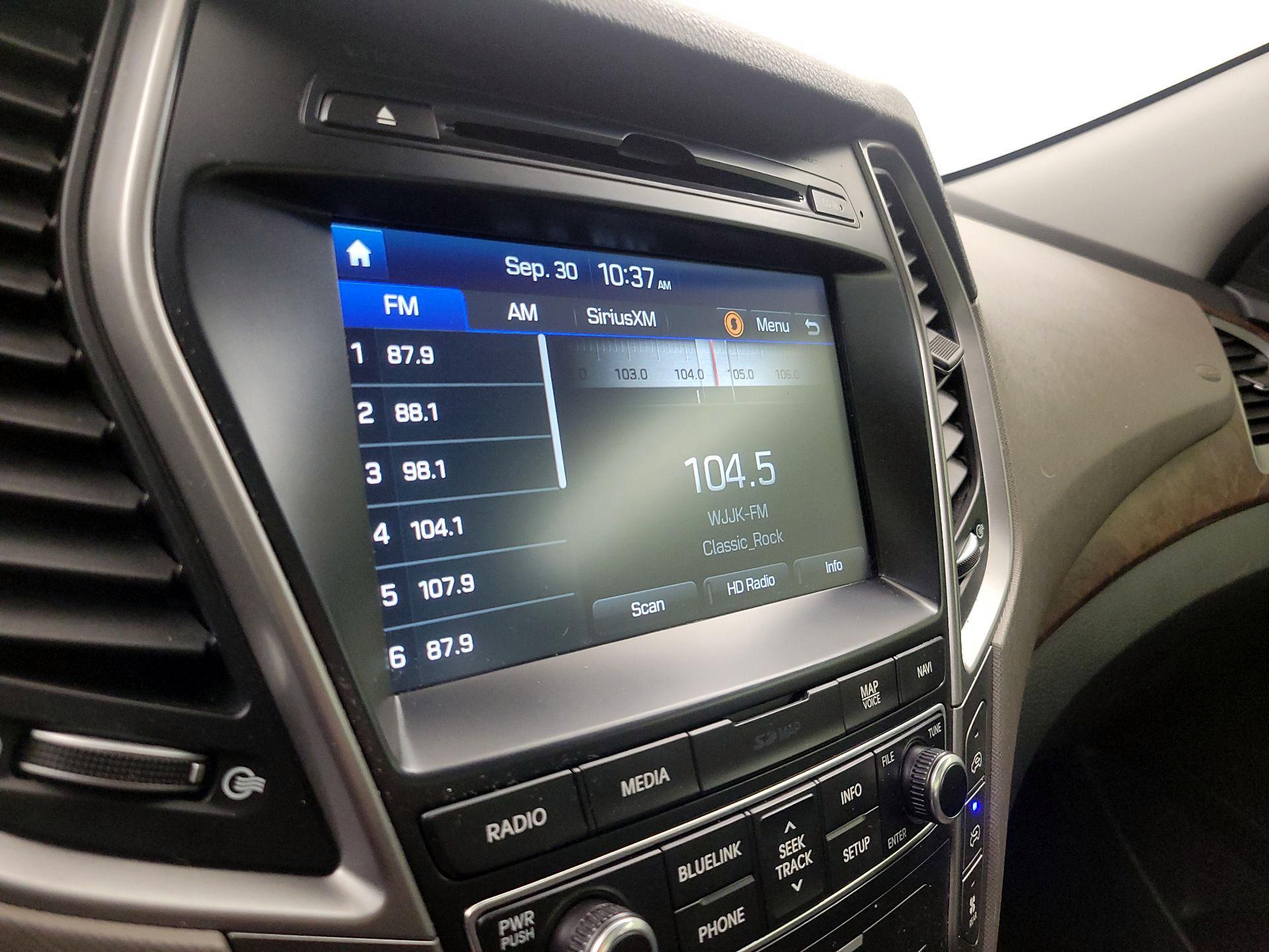 Thumbnail: 2017 Hyundai Santa Fe - 16