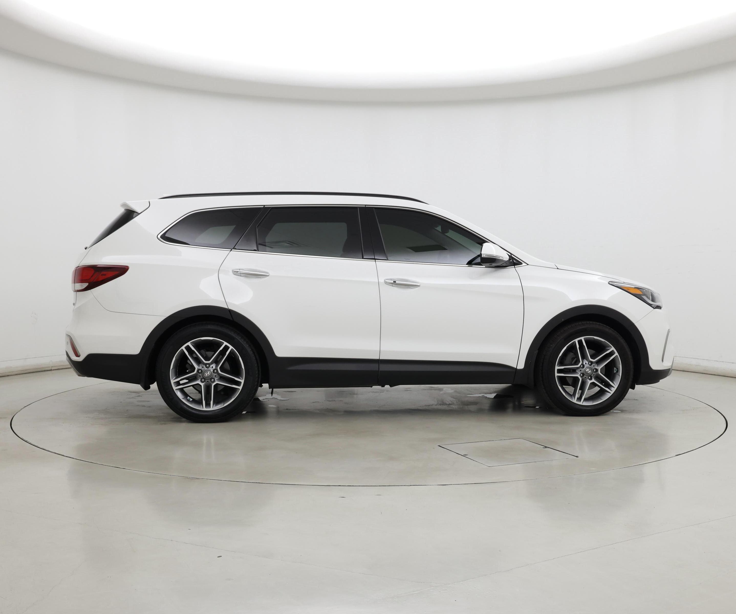 Thumbnail: 2017 Hyundai Santa Fe - 7