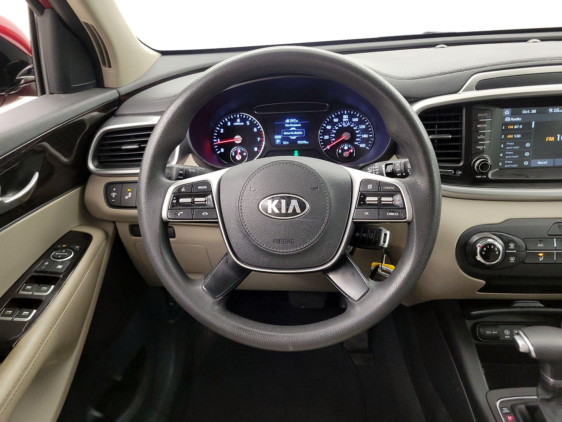 Thumbnail: 2020 Kia Sorento - 10