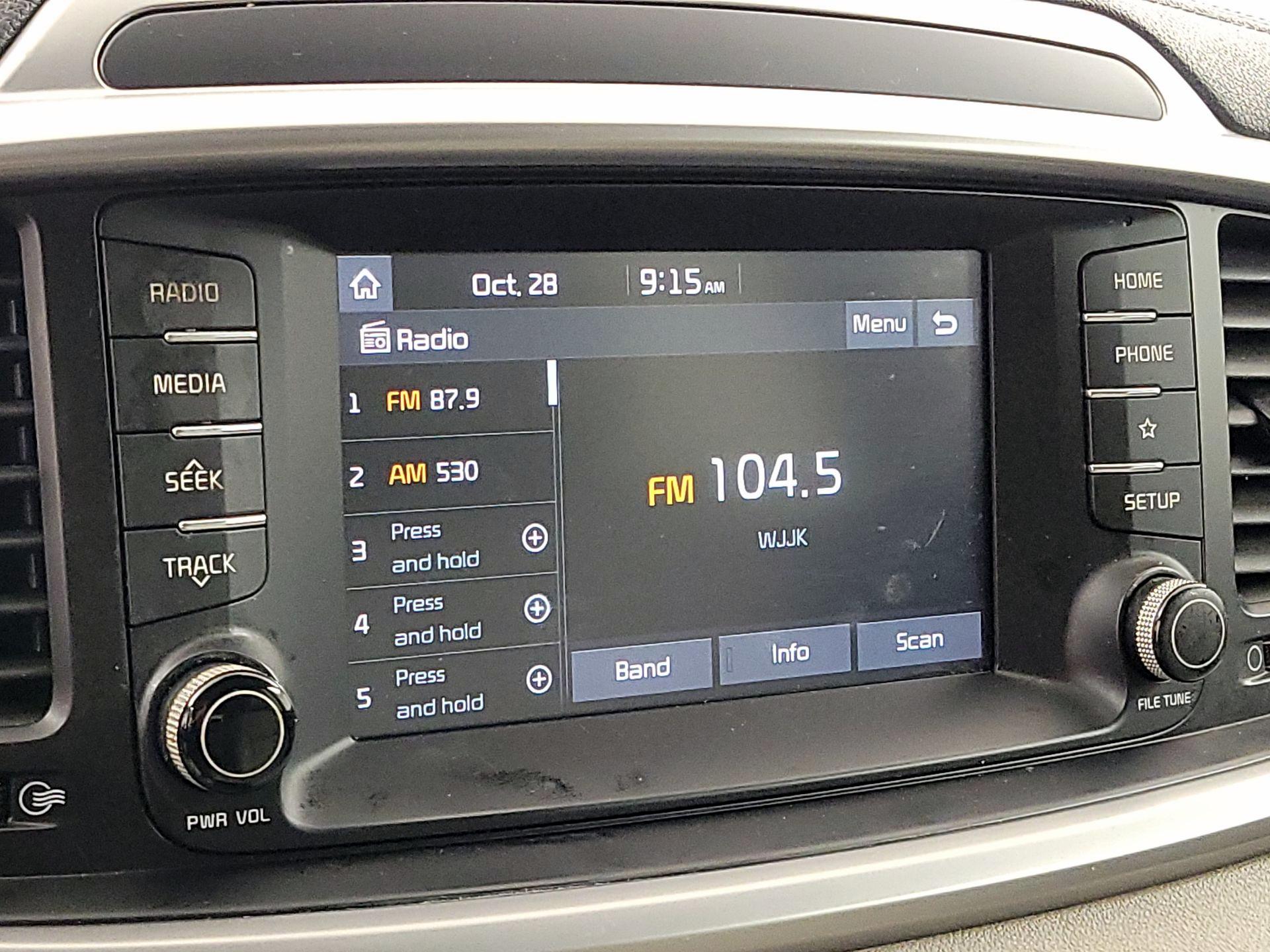 Thumbnail: 2020 Kia Sorento - 15