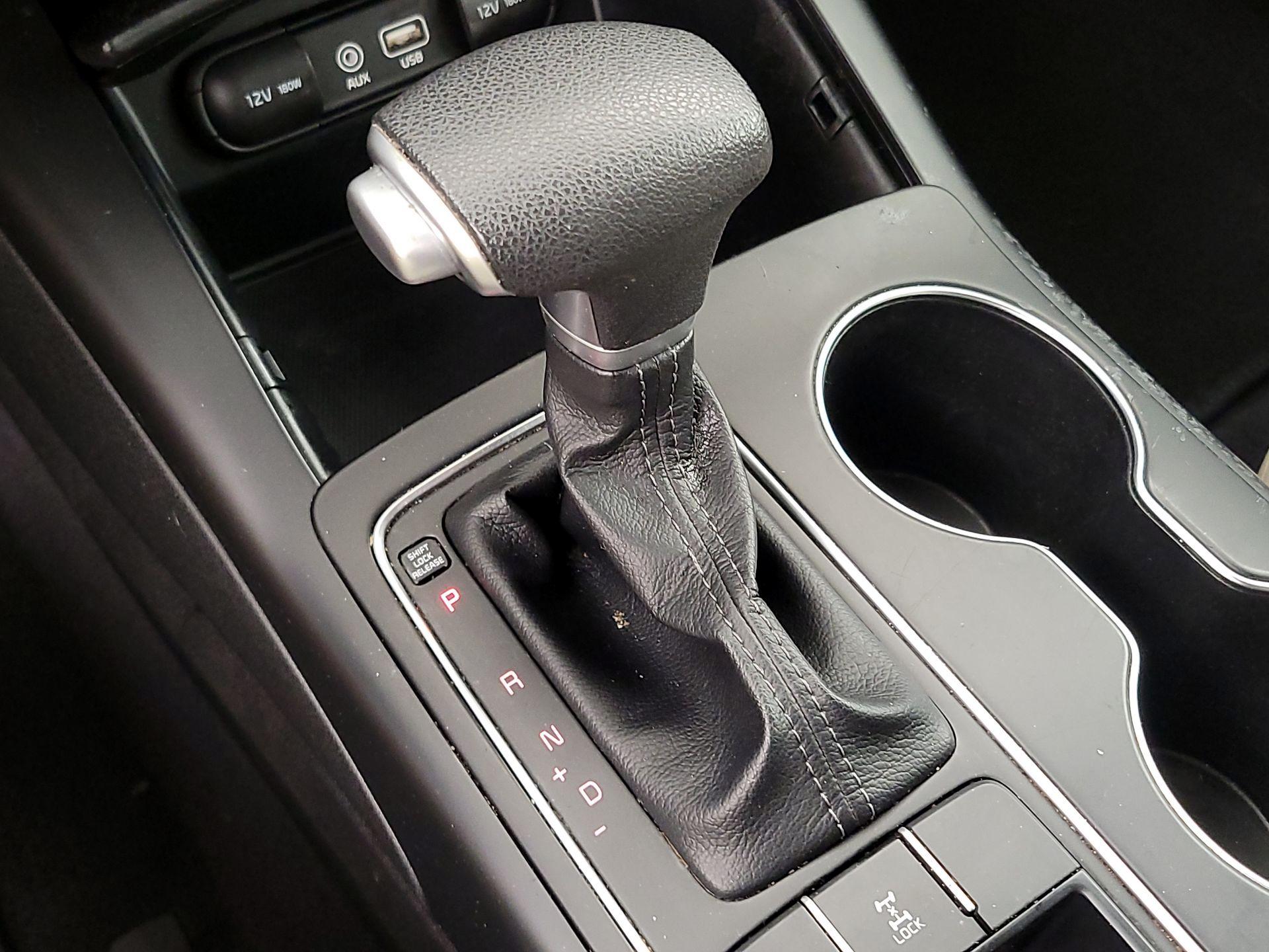 Thumbnail: 2020 Kia Sorento - 17