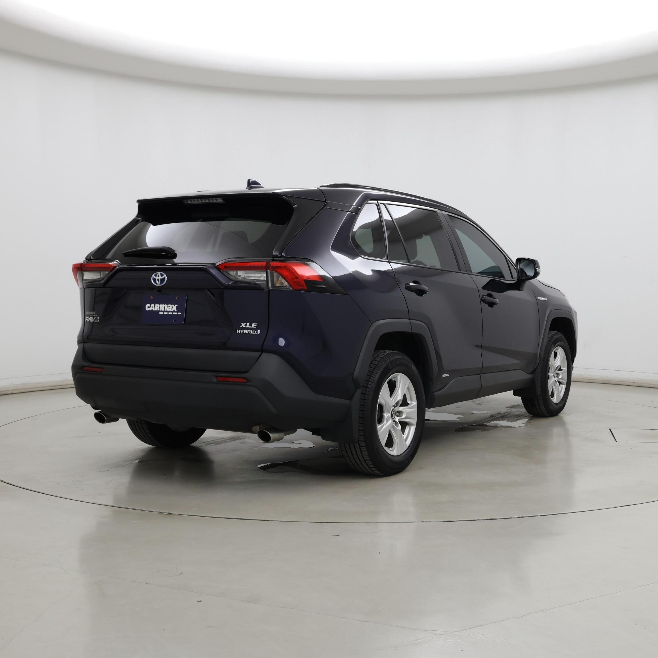 Thumbnail: 2021 Toyota RAV4 - 8