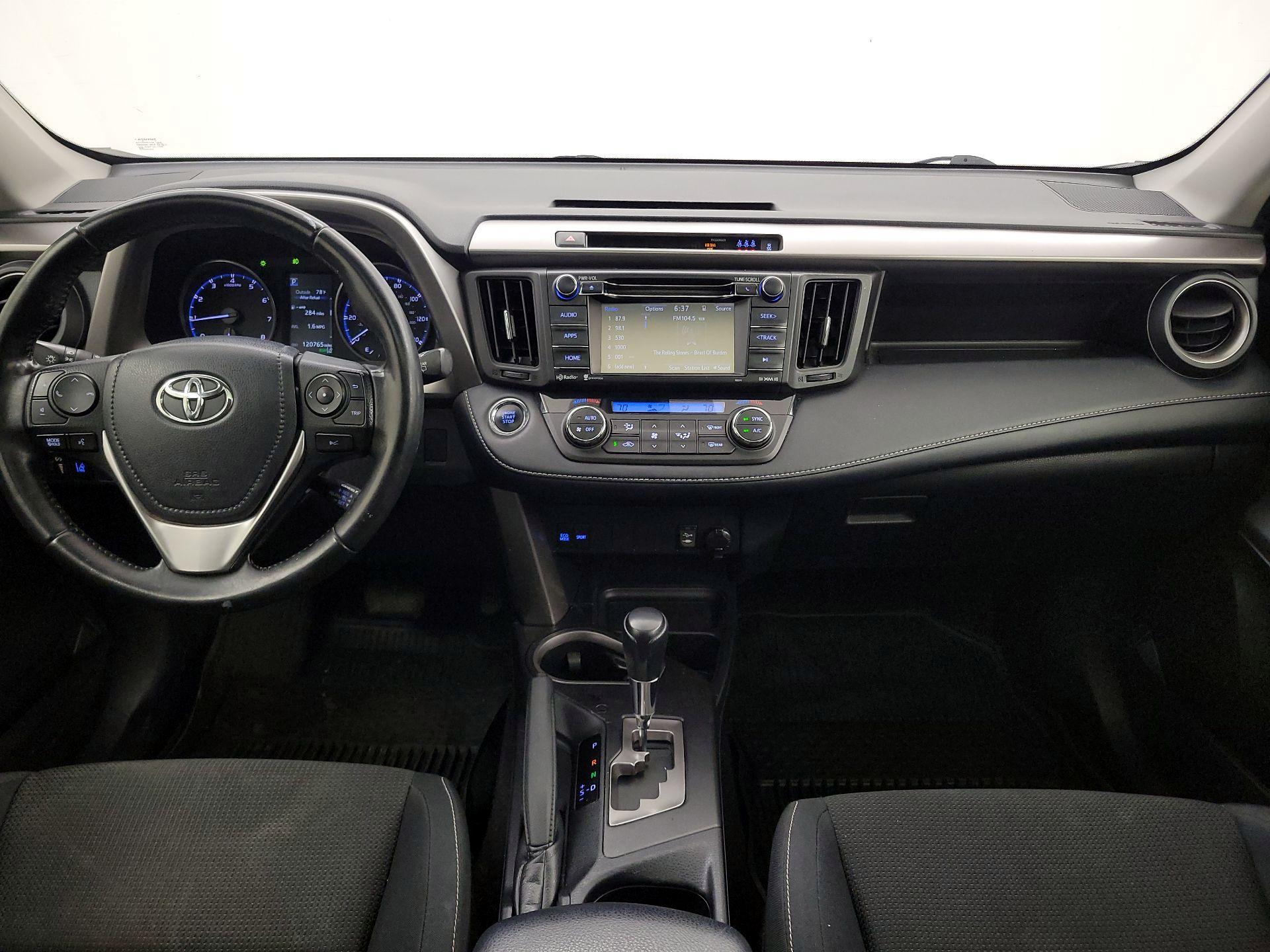 Thumbnail: 2018 Toyota RAV4 - 9