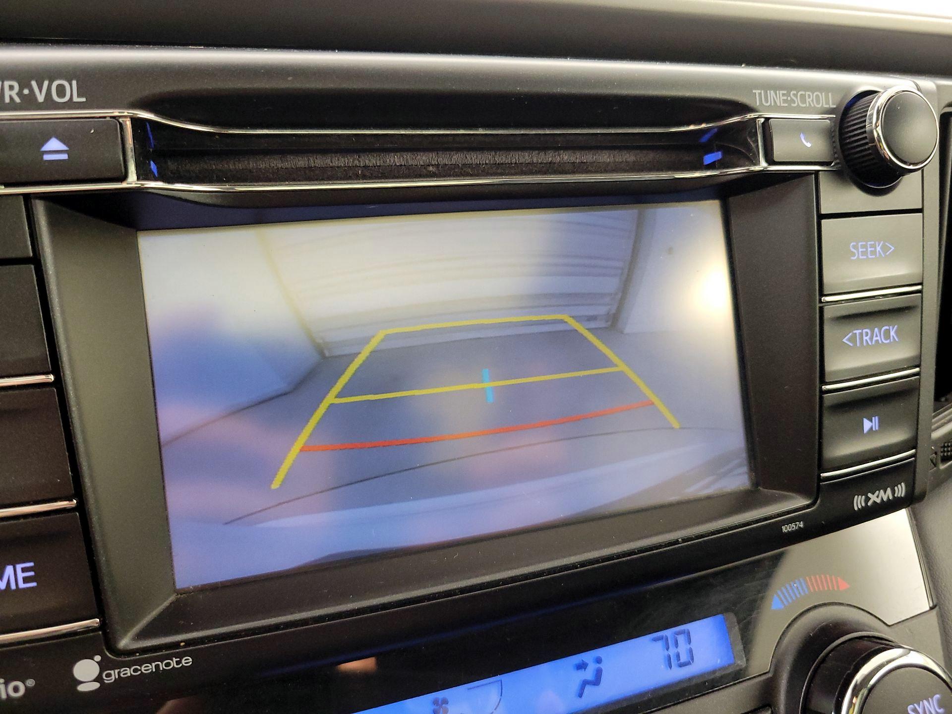 Thumbnail: 2018 Toyota RAV4 - 14