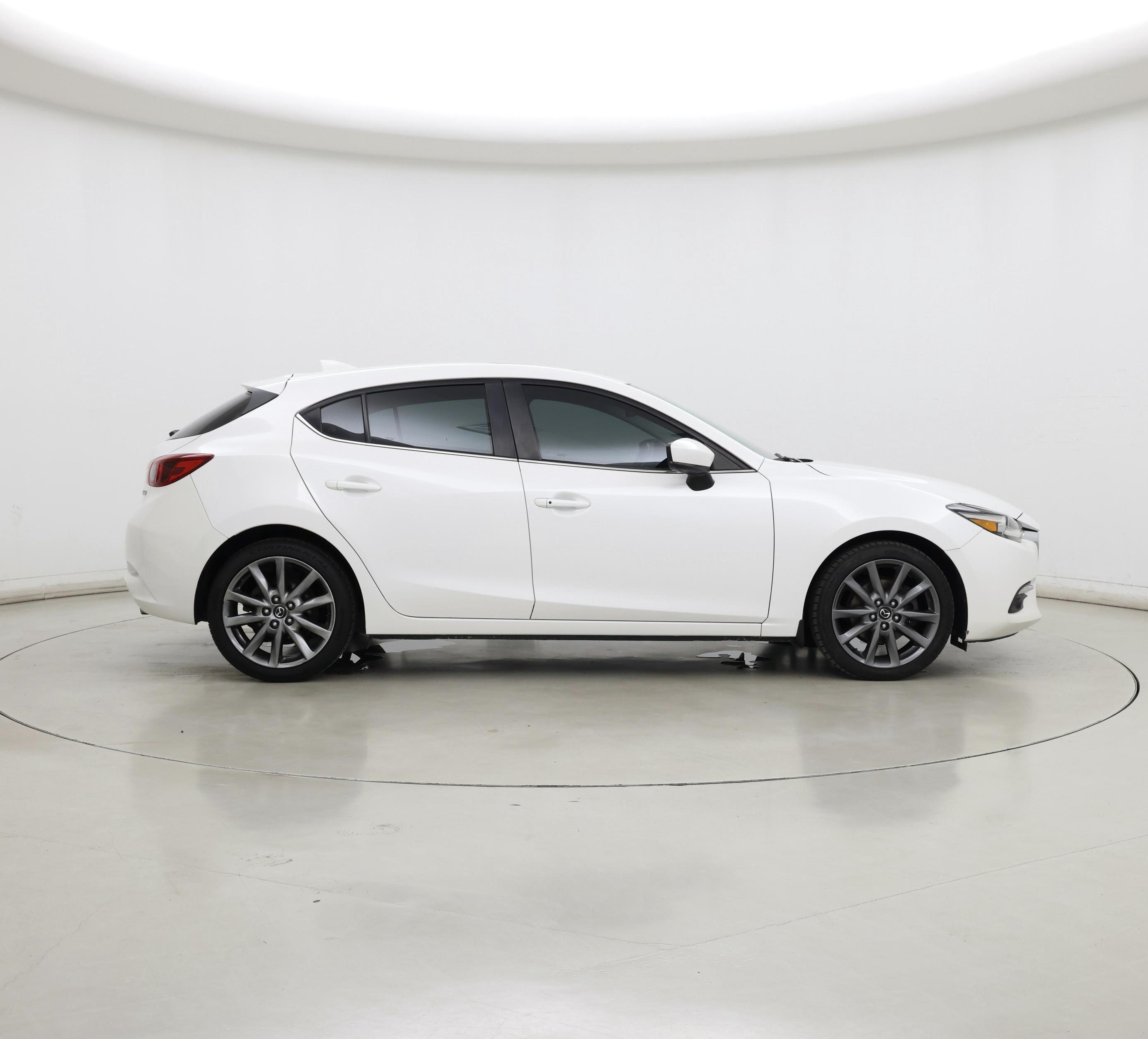 Thumbnail: 2018 Mazda Mazda3 - 7