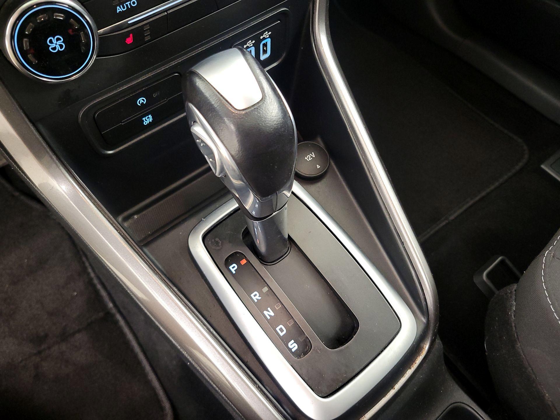 Thumbnail: 2019 Ford EcoSport - 17