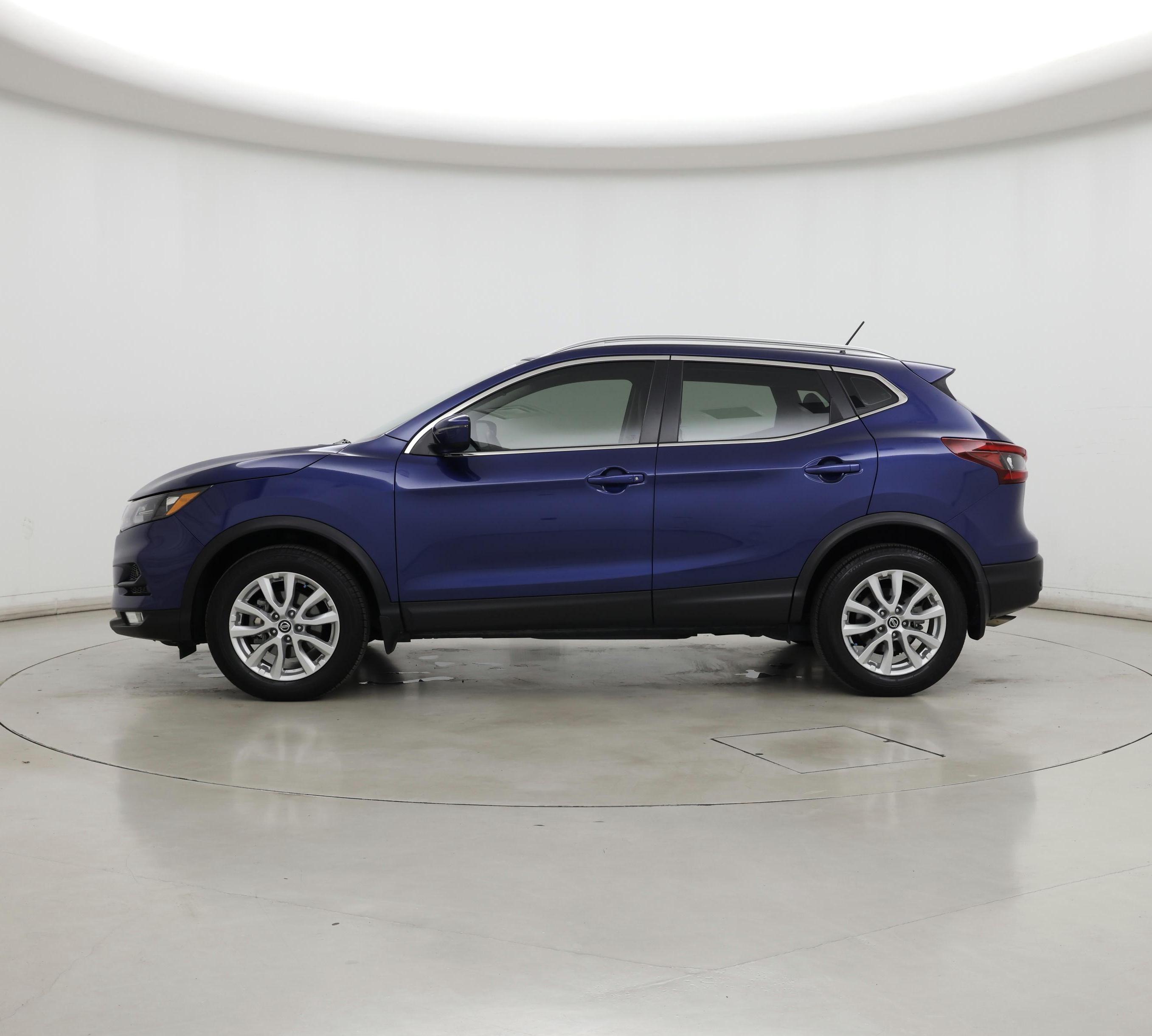 Thumbnail: 2022 Nissan Rogue Sport - 3