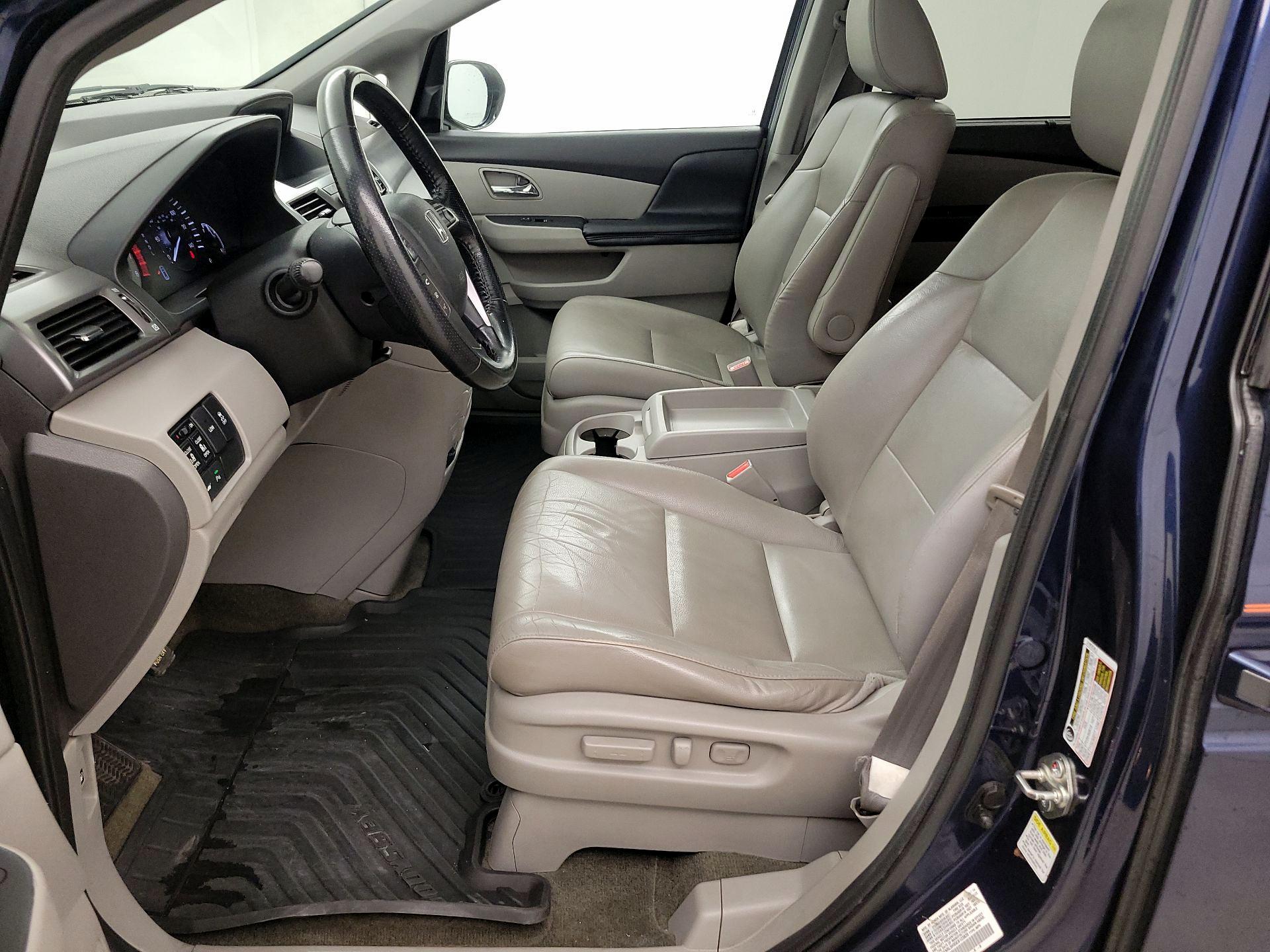 Thumbnail: 2014 Honda Odyssey - 11