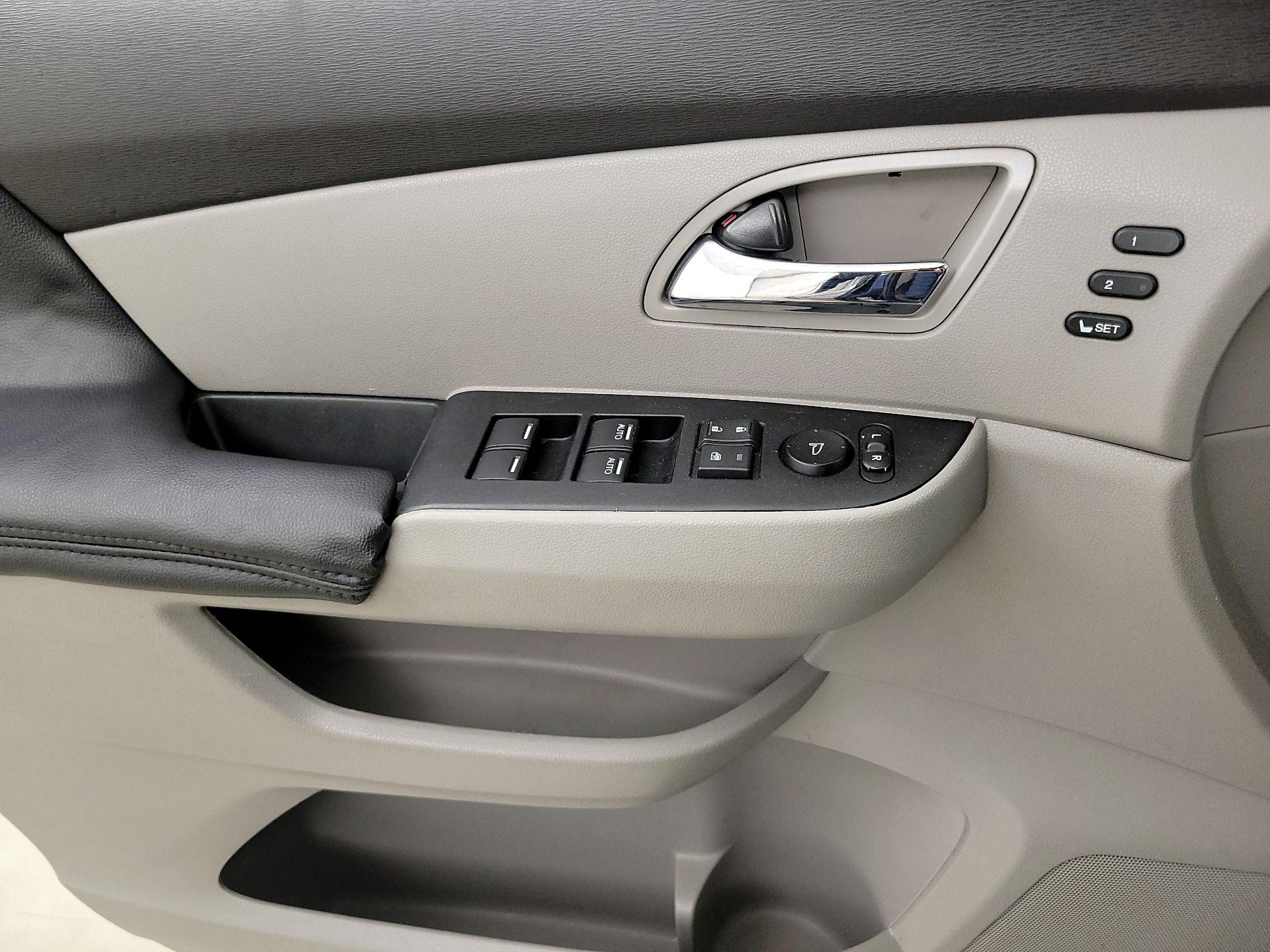 Thumbnail: 2014 Honda Odyssey - 12