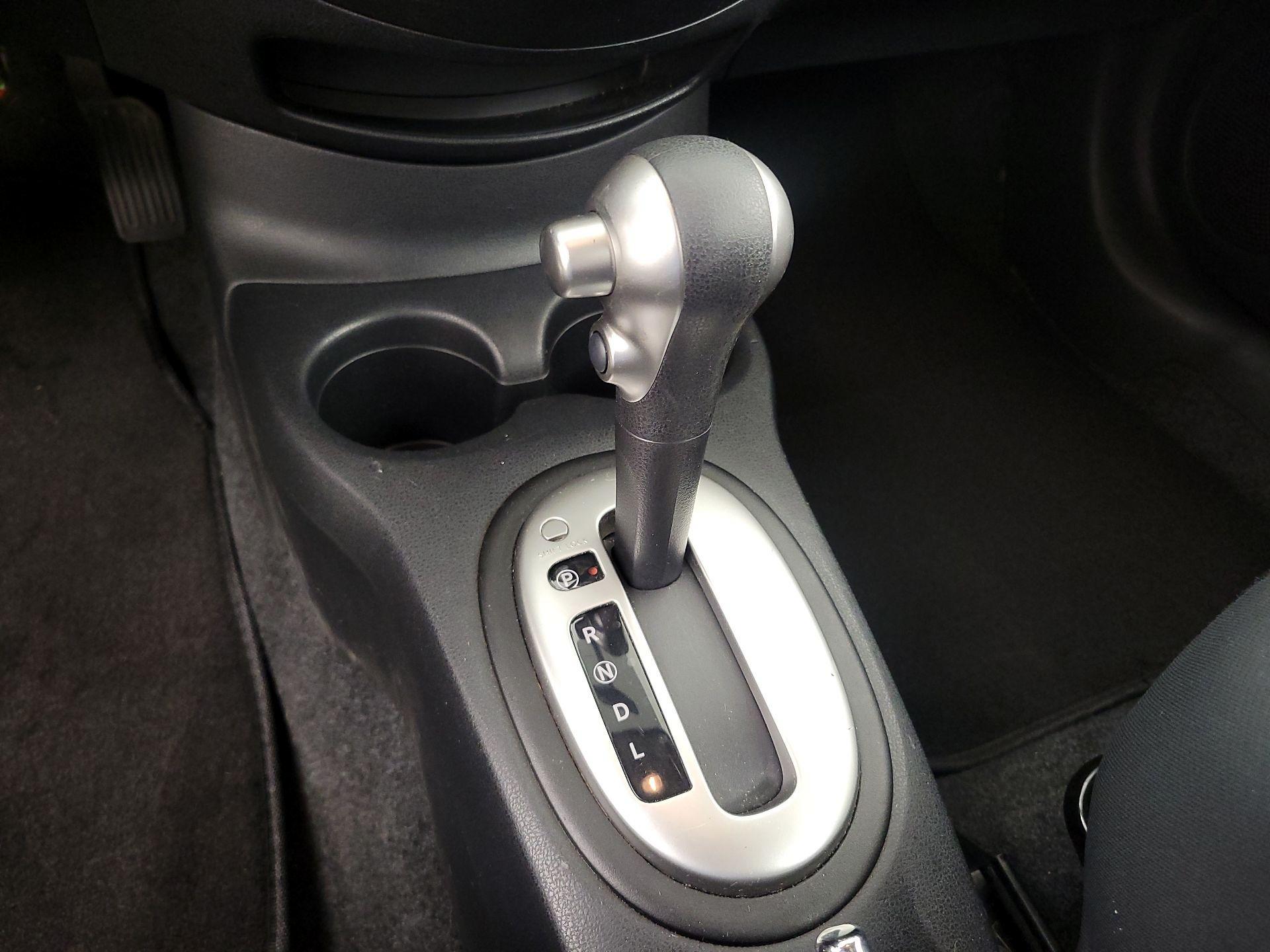 Thumbnail: 2014 Nissan Versa Note - 17