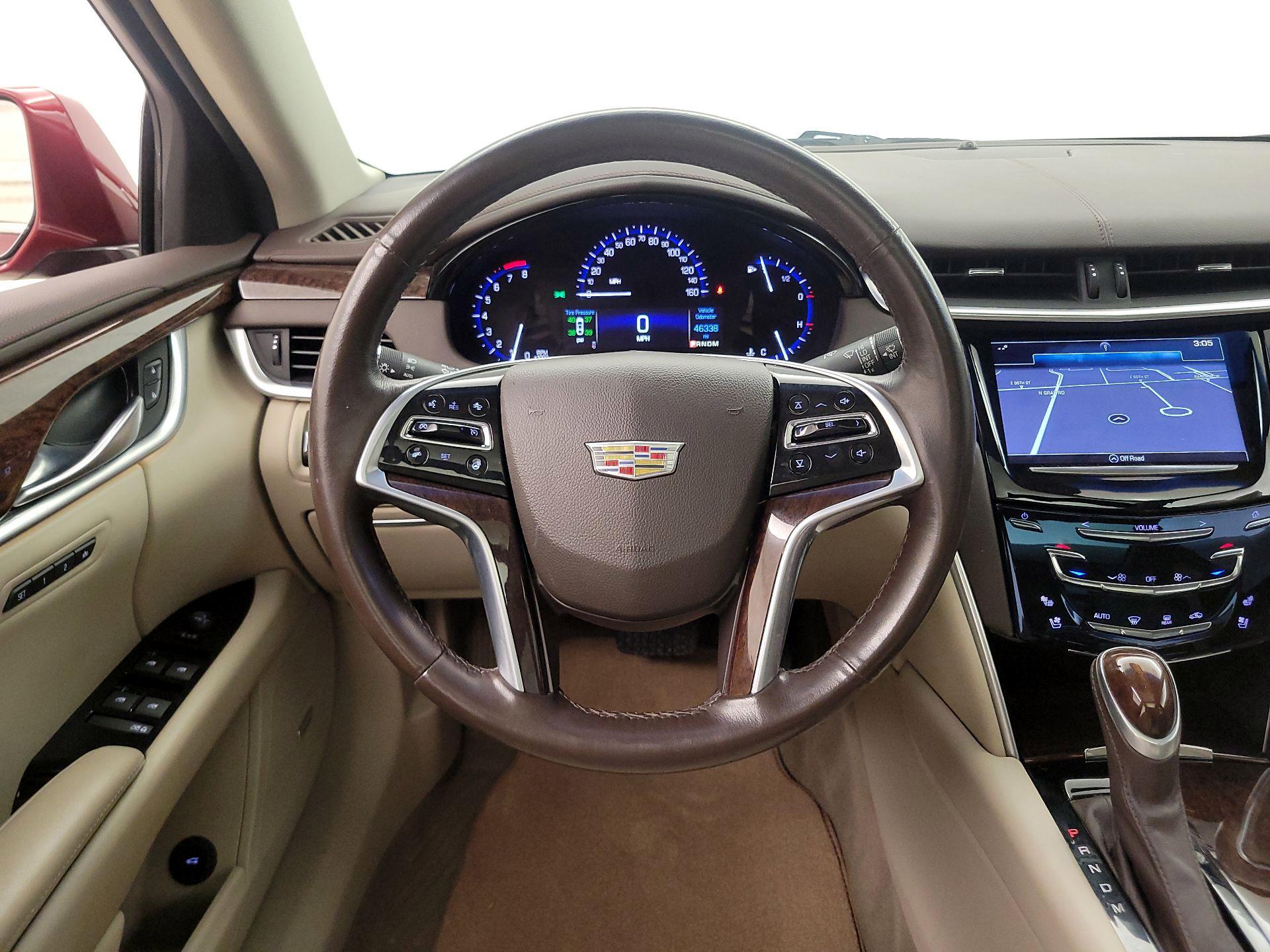 Thumbnail: 2016 Cadillac XTS - 10