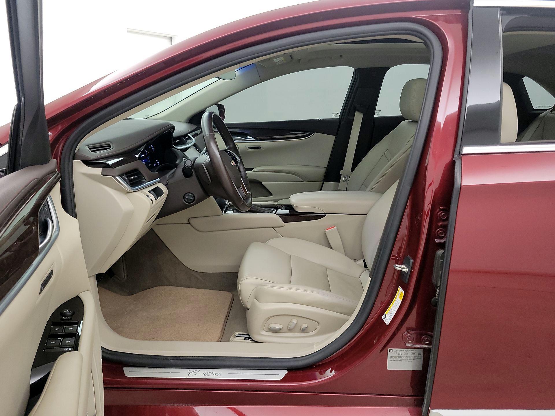 Thumbnail: 2016 Cadillac XTS - 11
