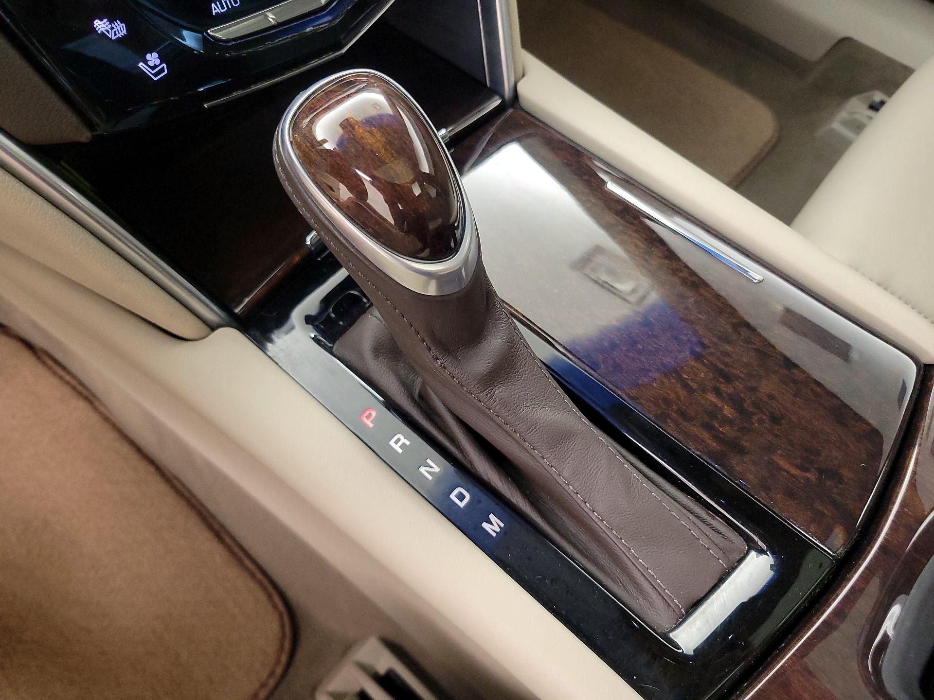 Thumbnail: 2016 Cadillac XTS - 18