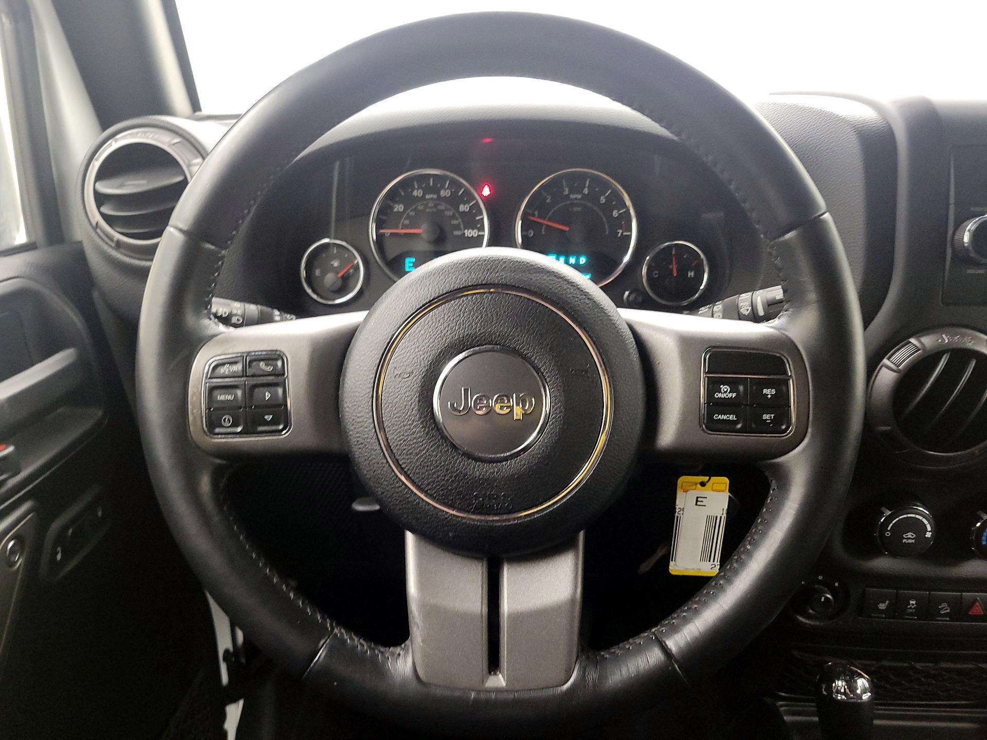 Thumbnail: 2017 Jeep Wrangler - 10