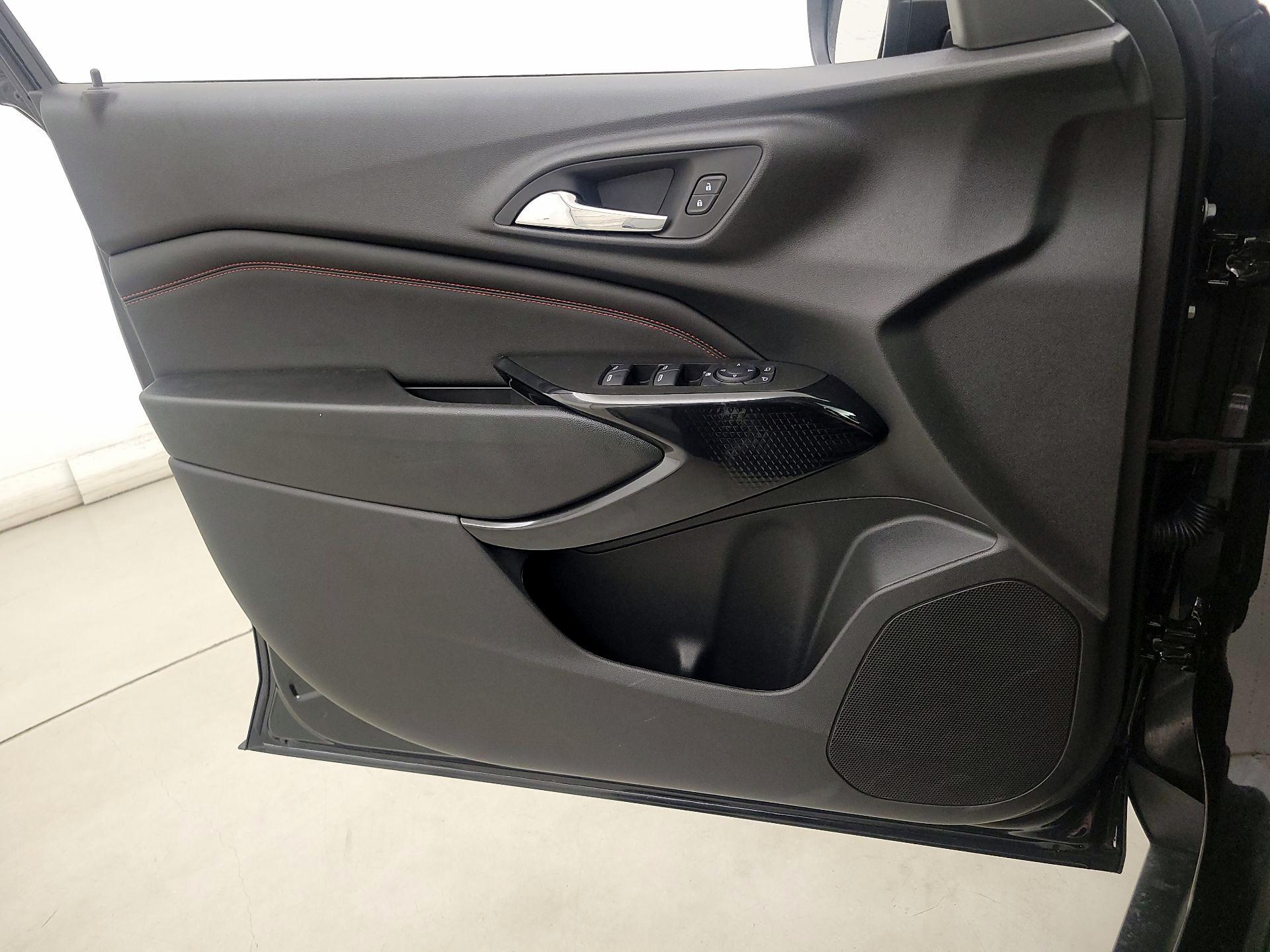 Thumbnail: 2025 Chevrolet Trax - 12