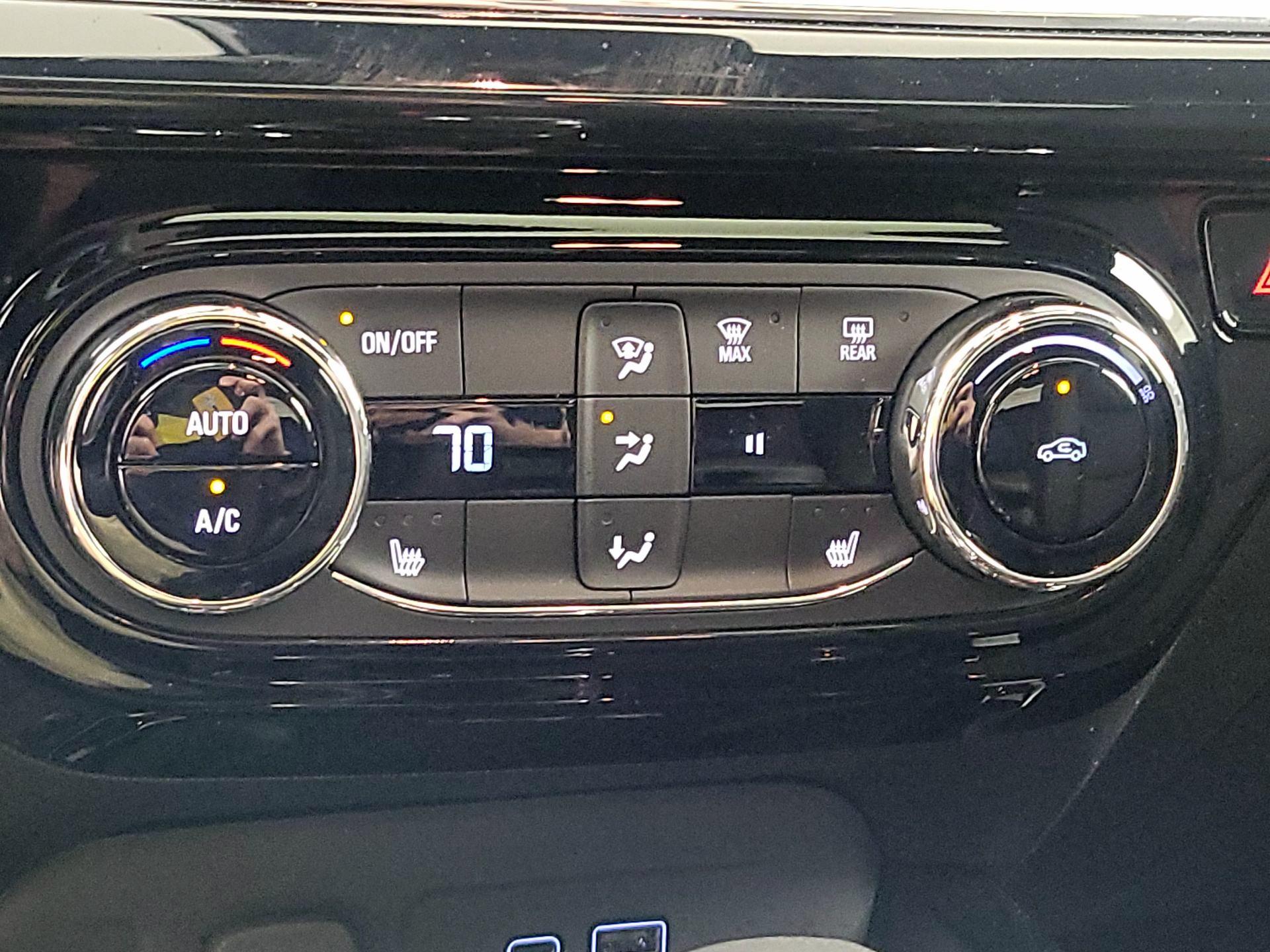 Thumbnail: 2025 Chevrolet Trax - 16