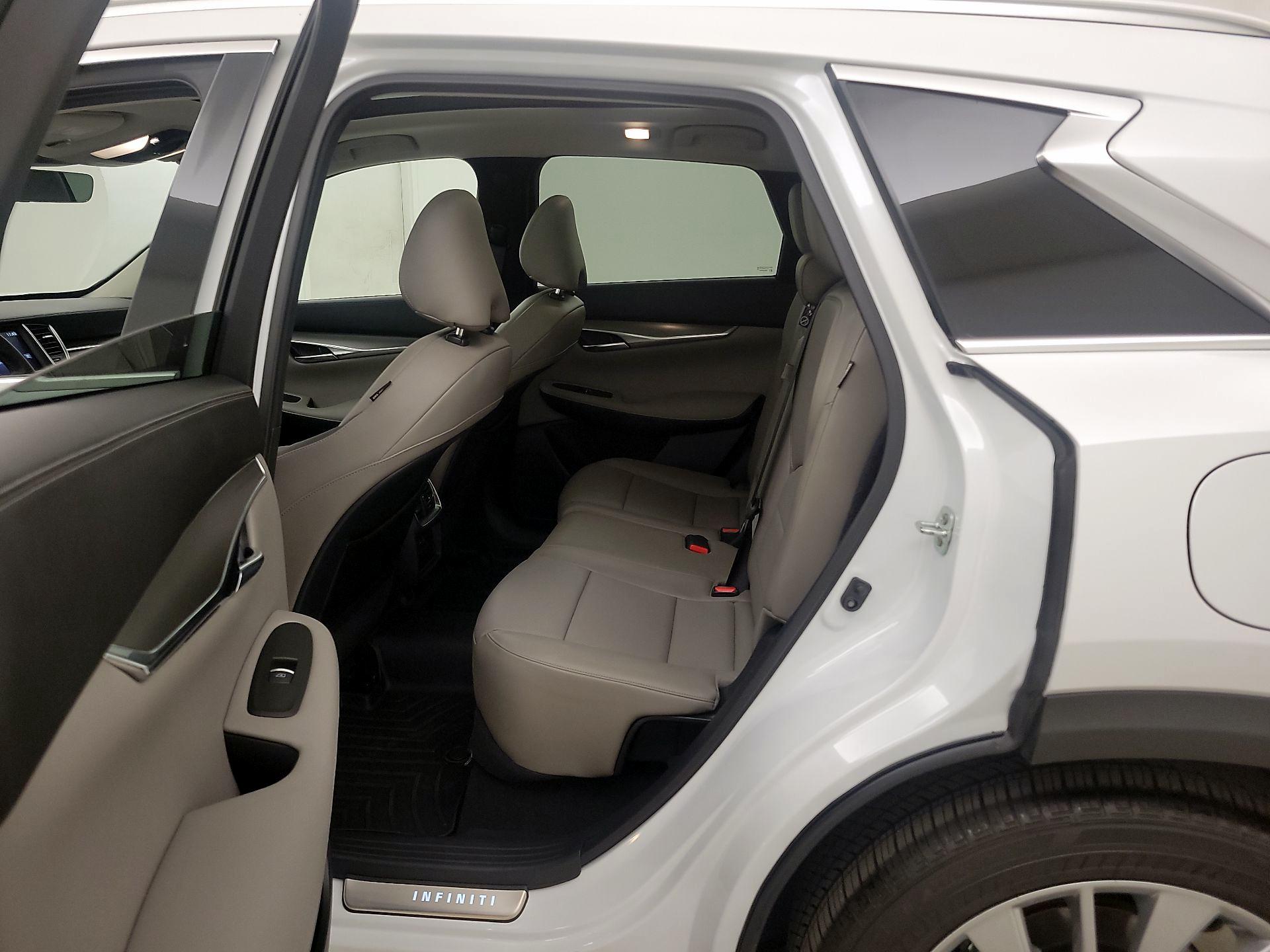 Thumbnail: 2023 INFINITI QX50 - 20