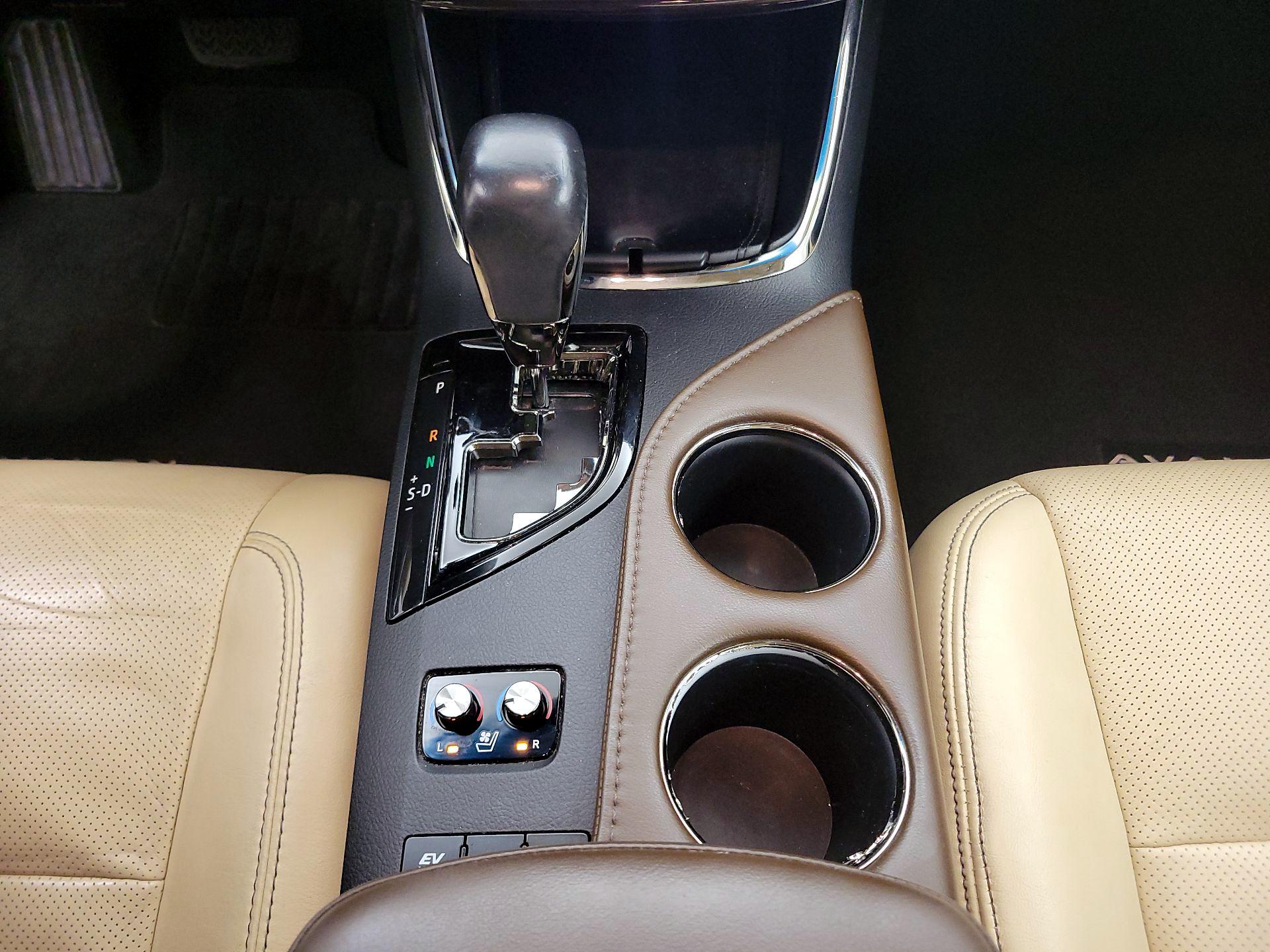 Thumbnail: 2014 Toyota Avalon - 18