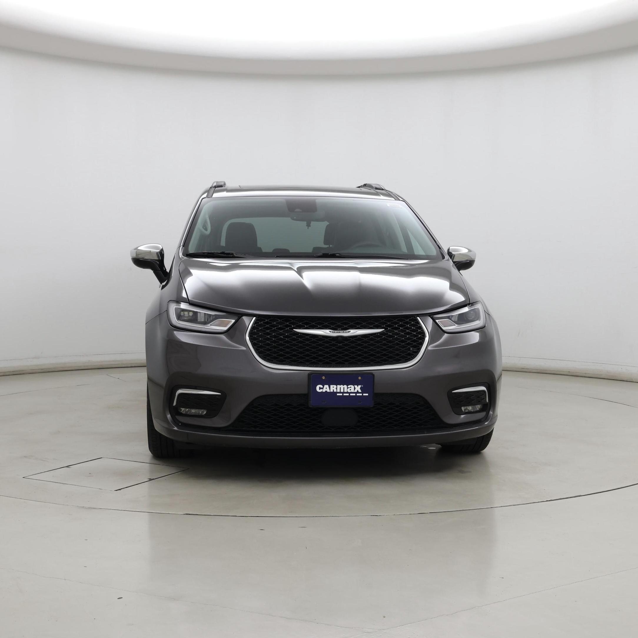 Thumbnail: 2023 Chrysler Pacifica - 5