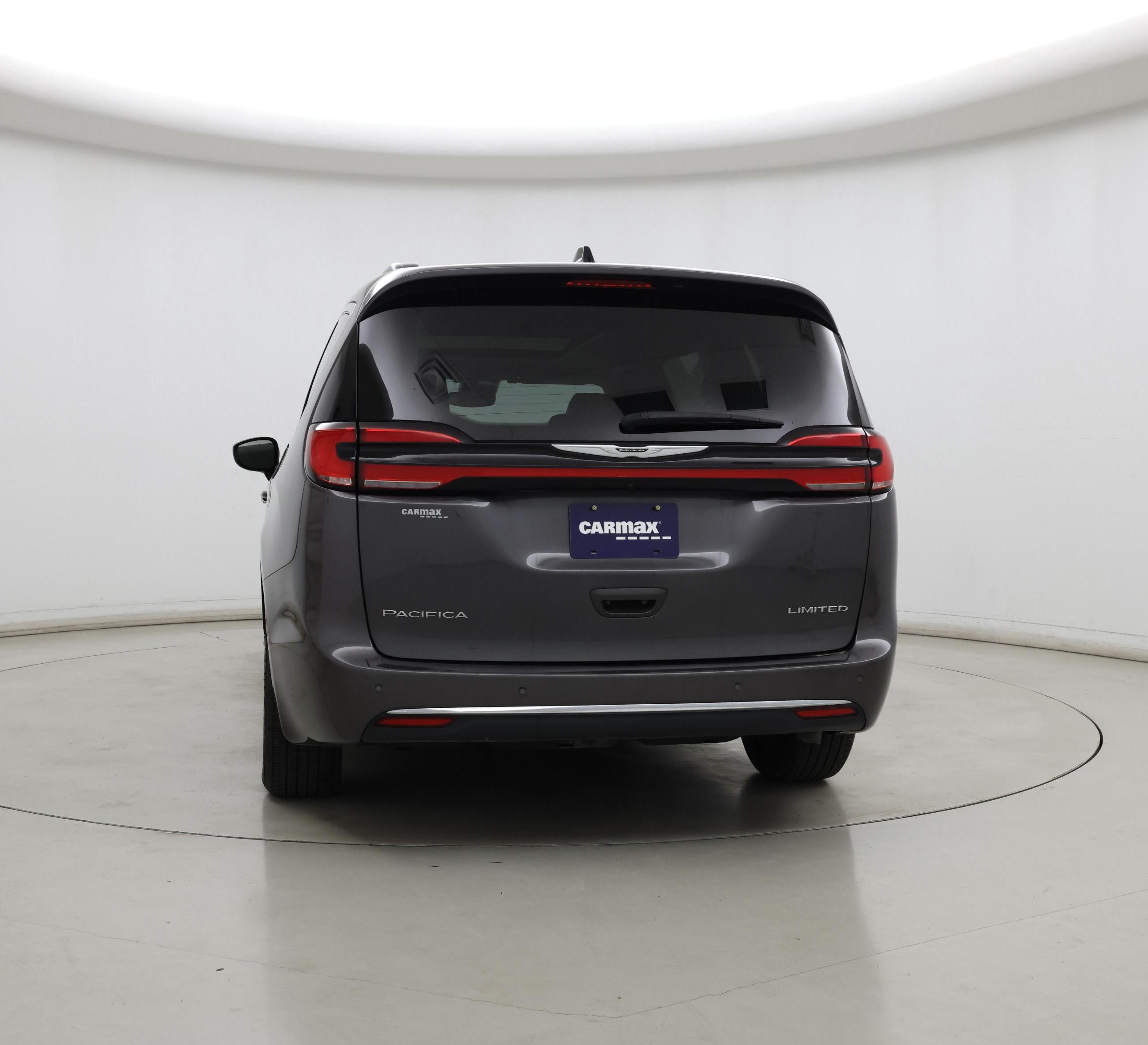 Thumbnail: 2023 Chrysler Pacifica - 6