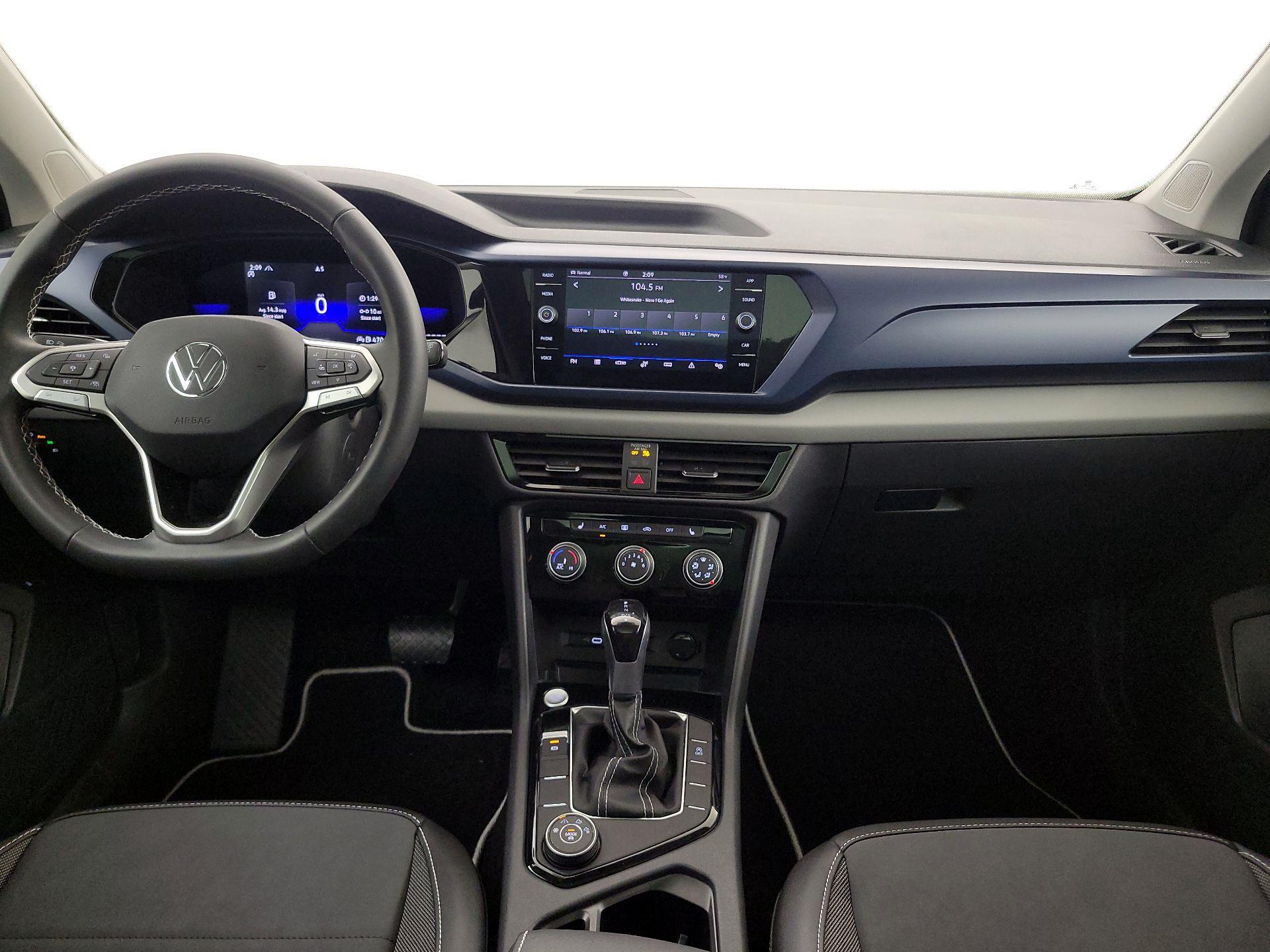 Thumbnail: 2023 Volkswagen Taos - 9