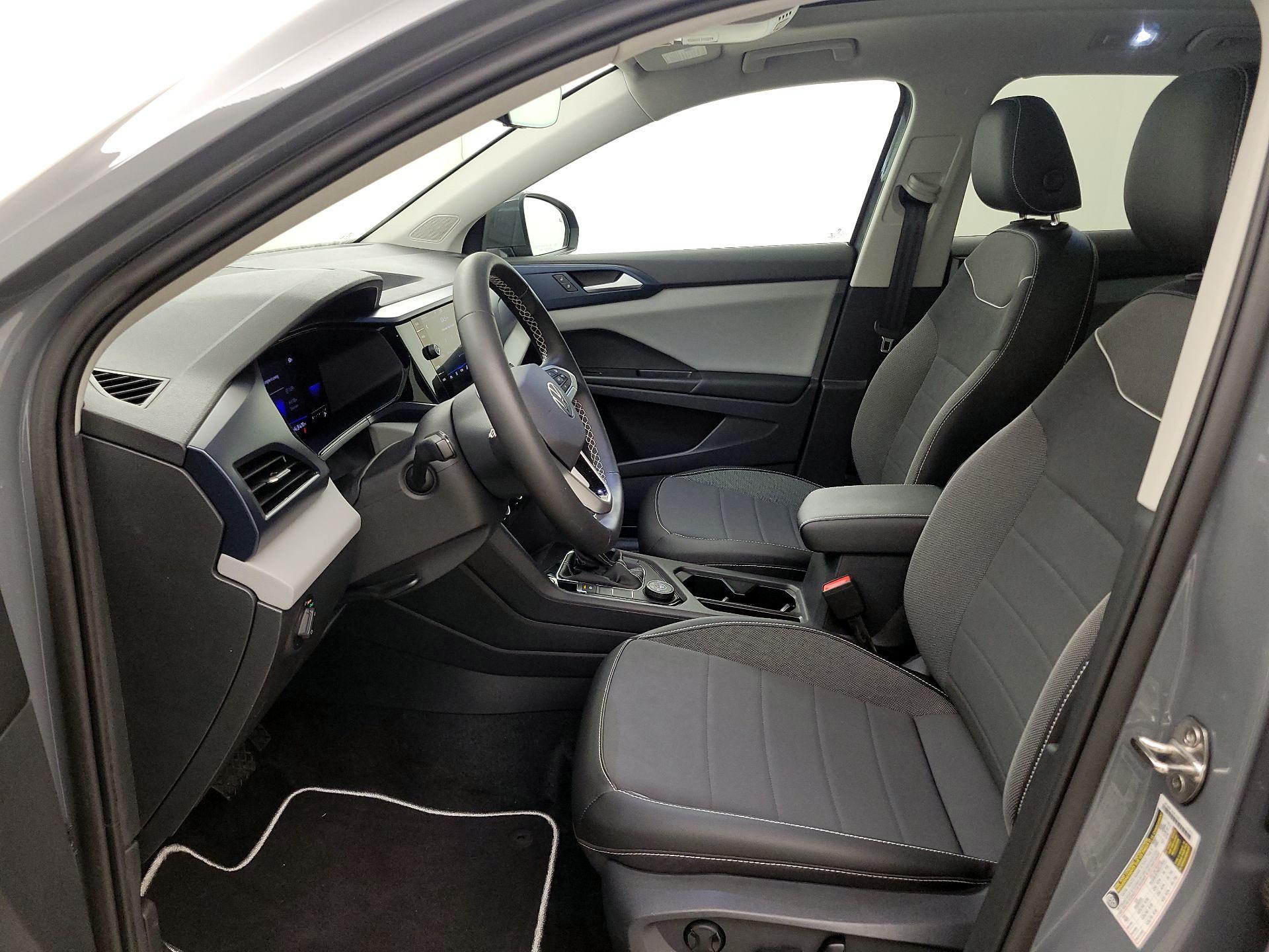 Thumbnail: 2023 Volkswagen Taos - 11