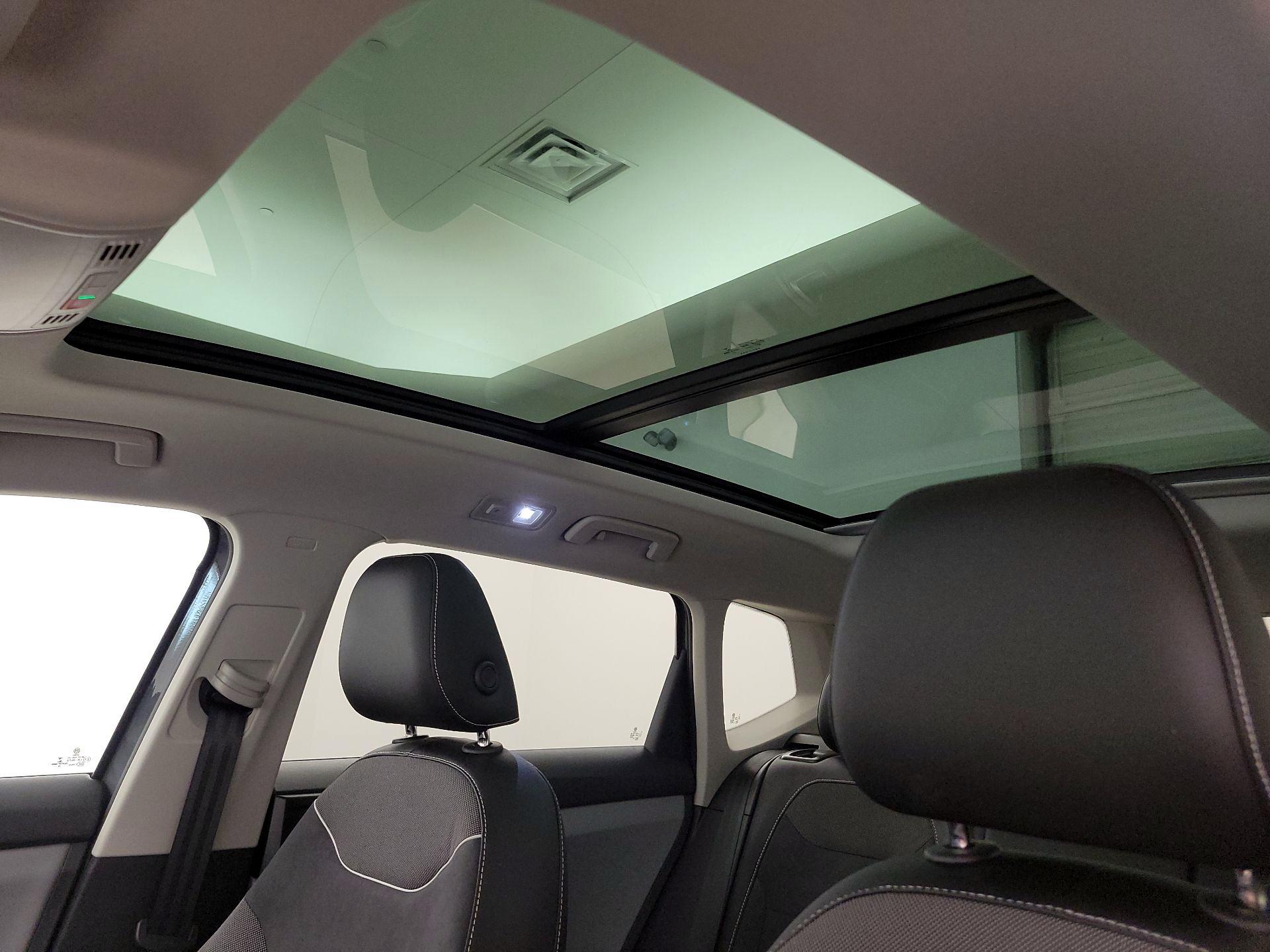 Thumbnail: 2023 Volkswagen Taos - 19