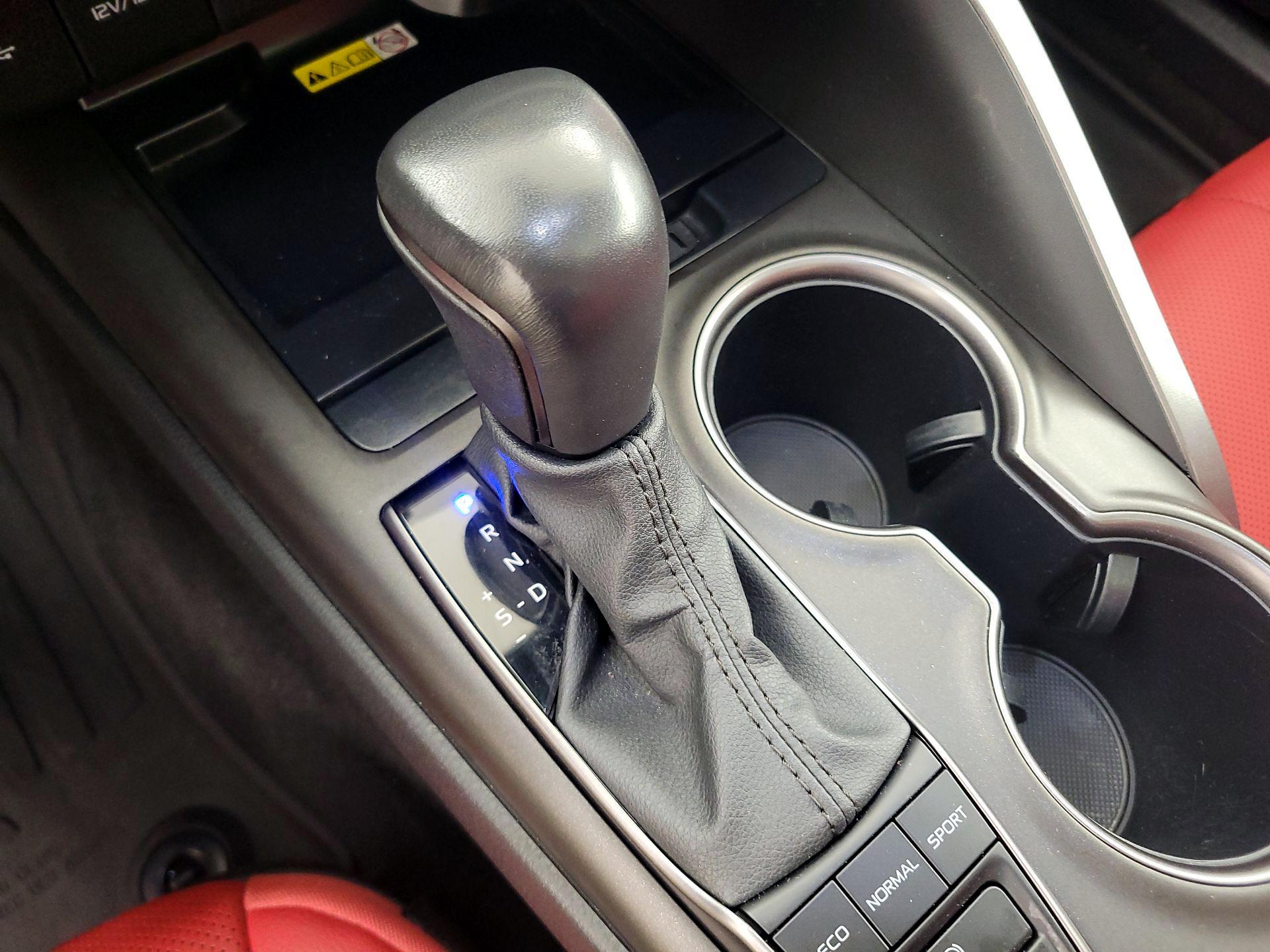 Thumbnail: 2024 Toyota Camry - 18