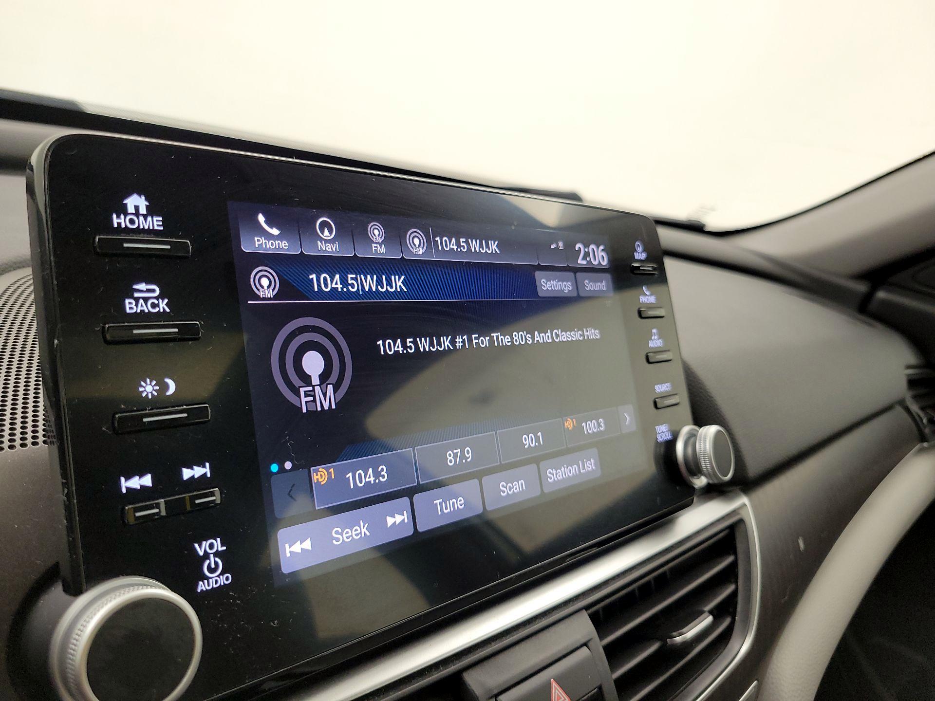 Thumbnail: 2018 Honda Accord - 16