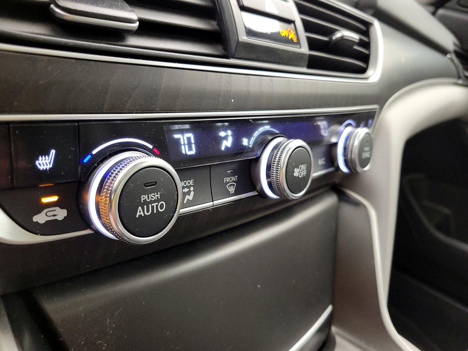 Thumbnail: 2018 Honda Accord - 17