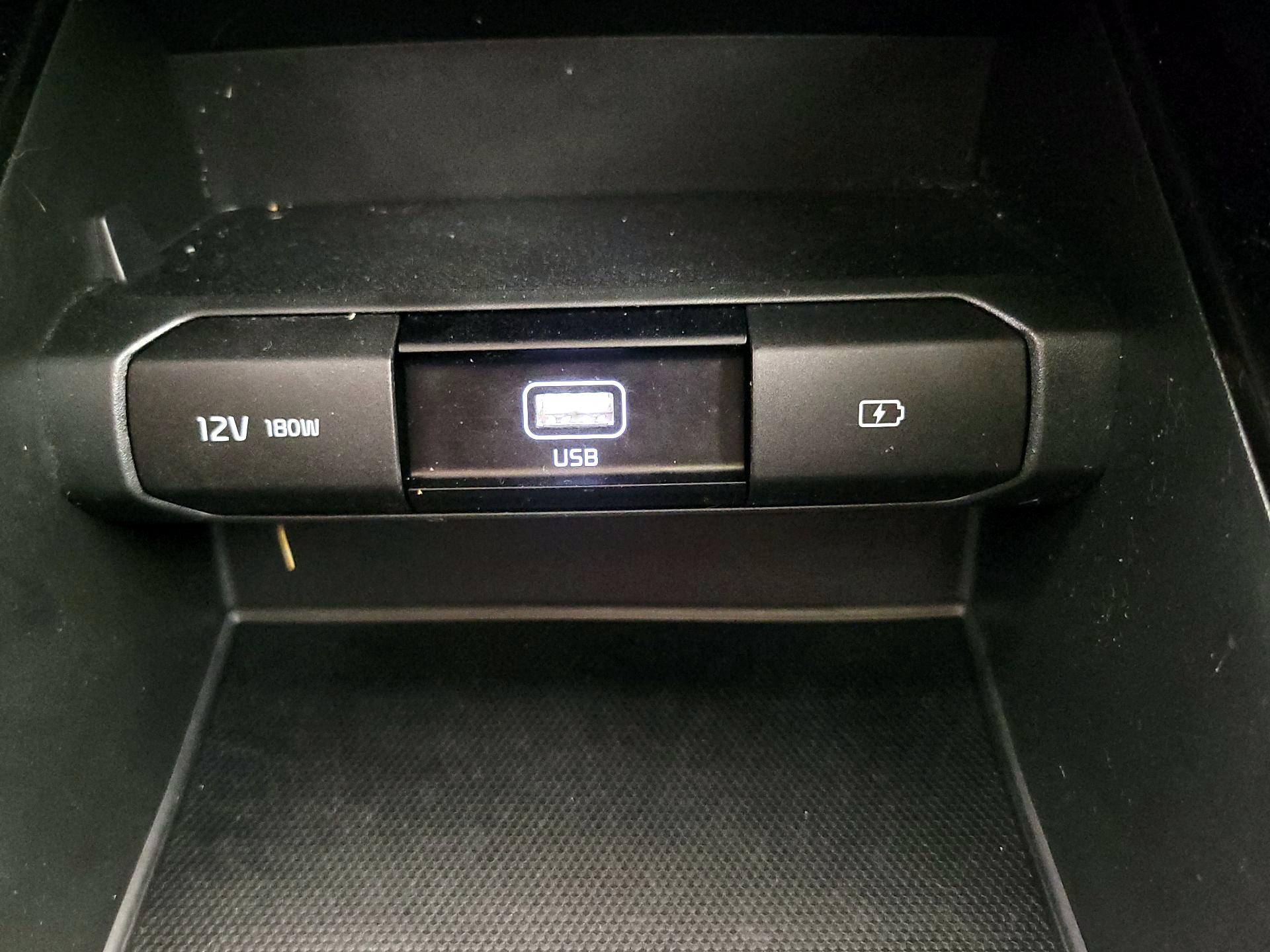 Thumbnail: 2020 Kia Telluride - 18