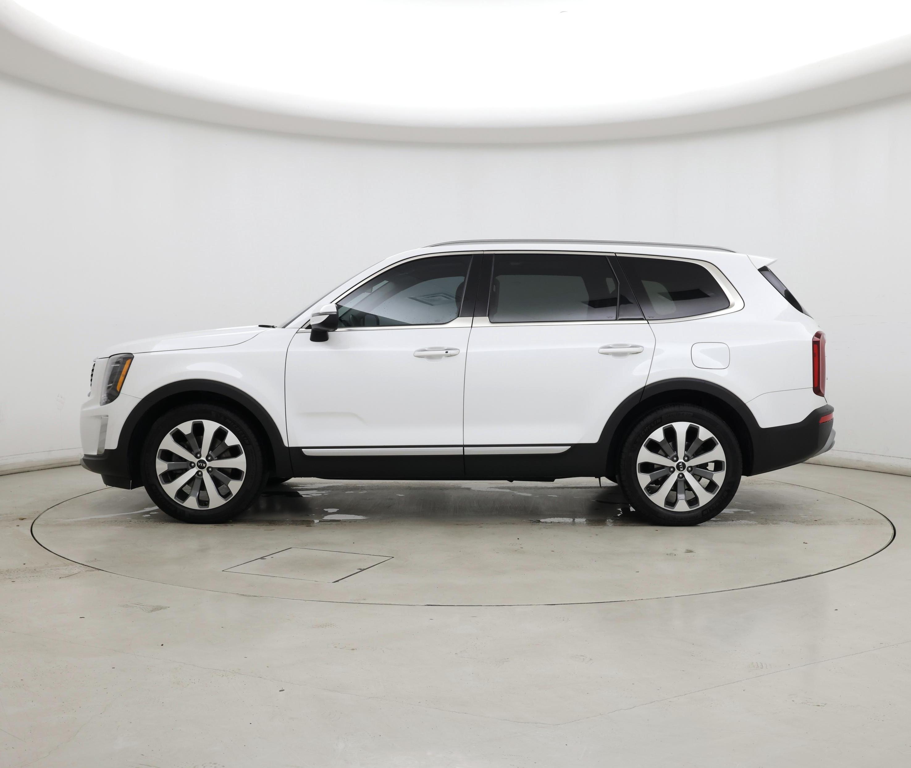 Thumbnail: 2020 Kia Telluride - 3