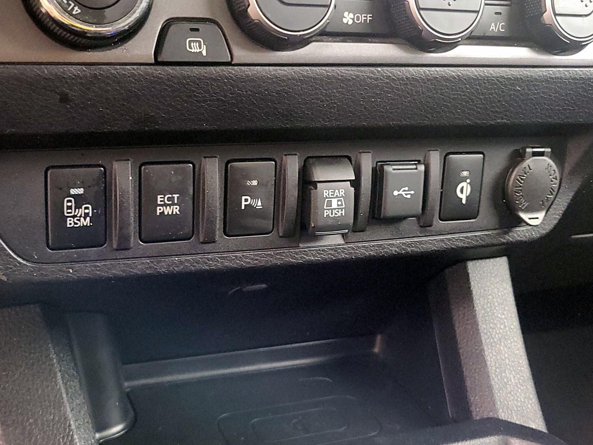 Thumbnail: 2023 Toyota Tacoma - 19