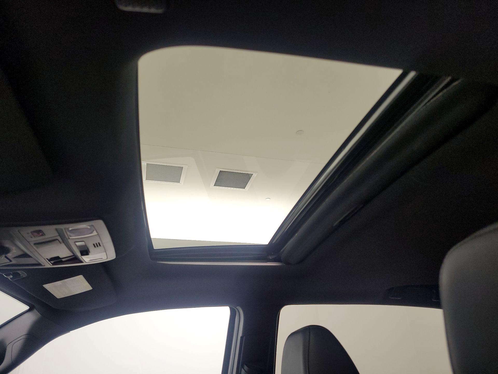 Thumbnail: 2023 Toyota Tacoma - 20