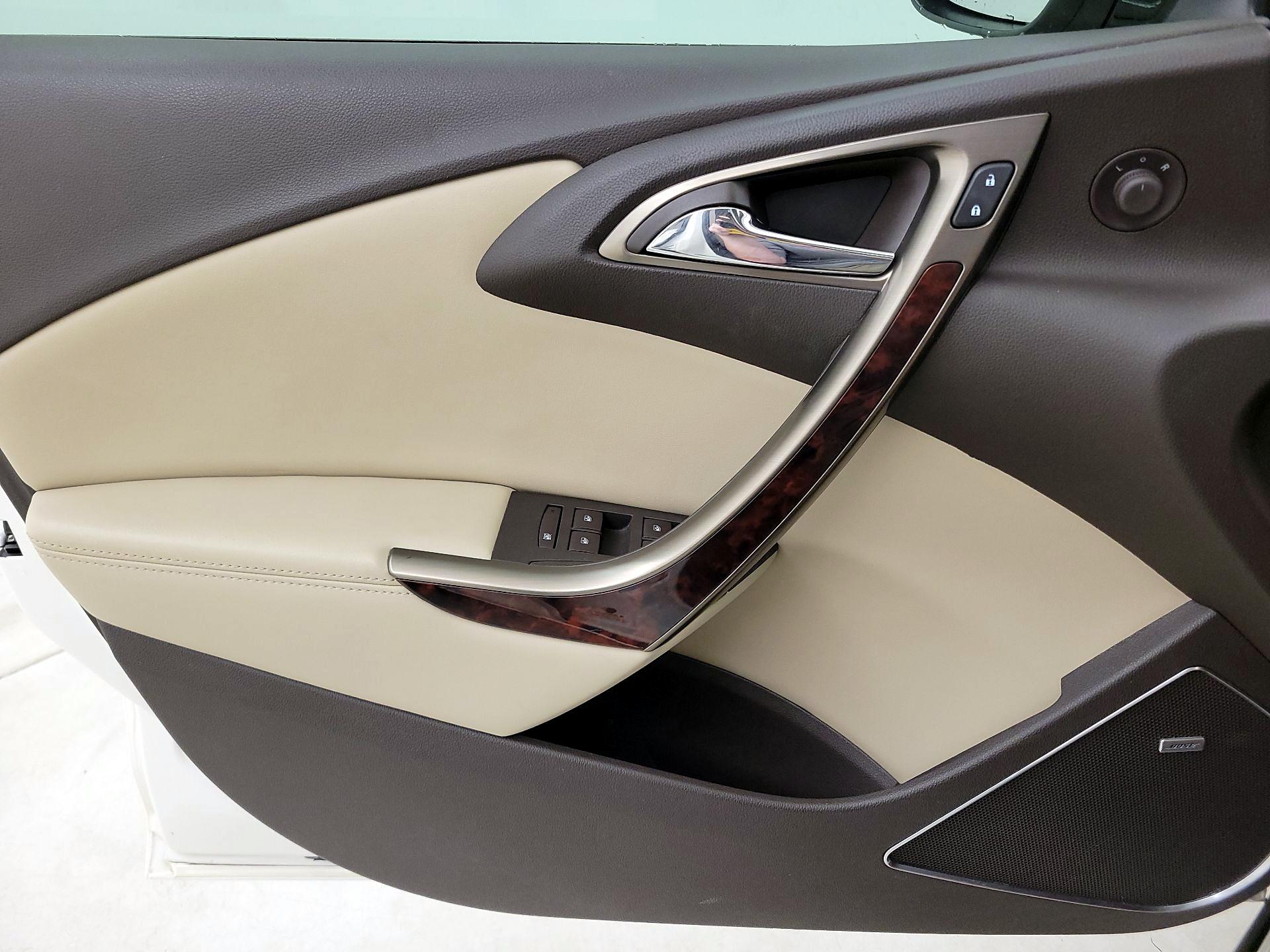 Thumbnail: 2016 Buick Verano - 12