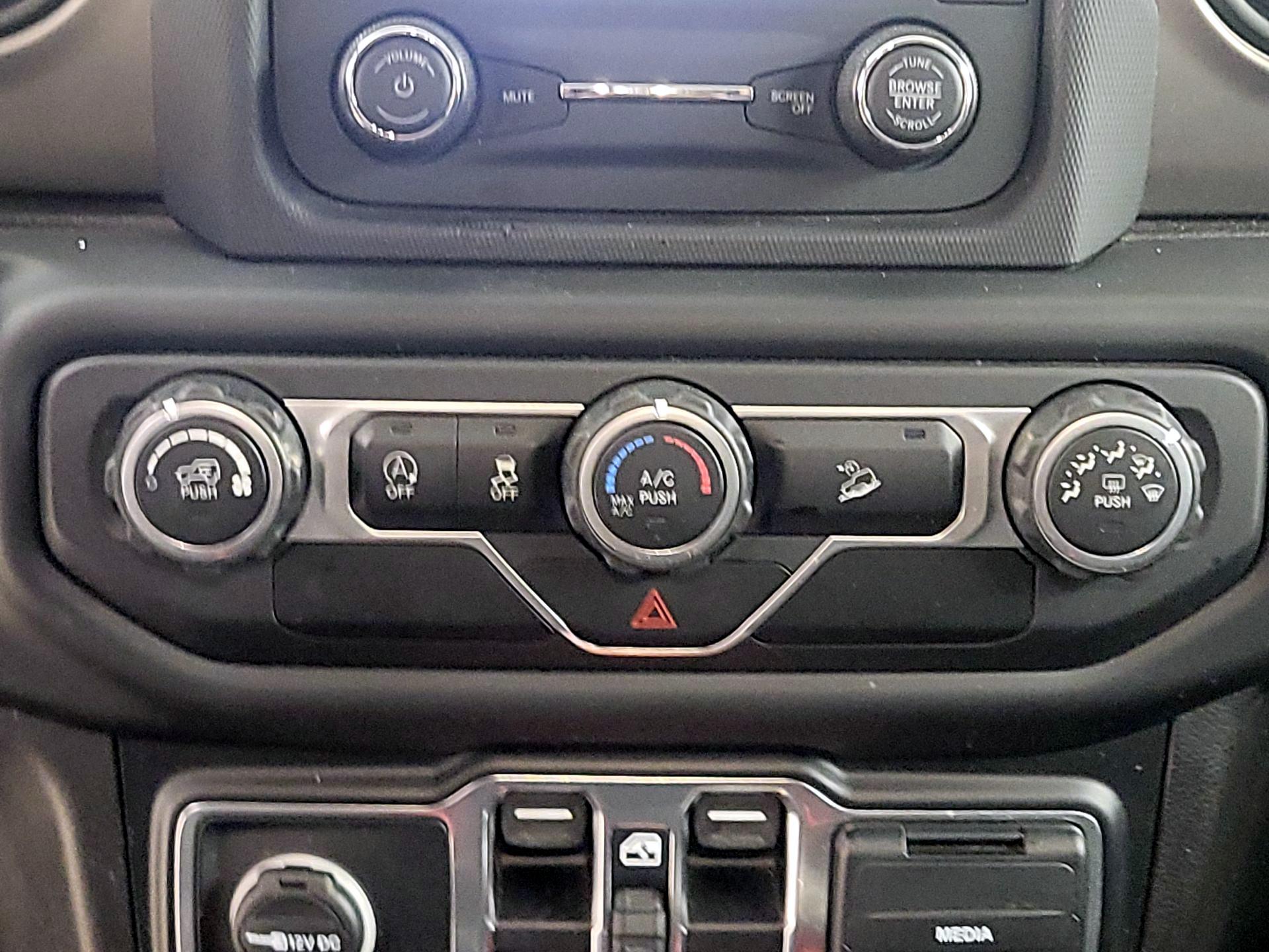 Thumbnail: 2020 Jeep Wrangler - 16