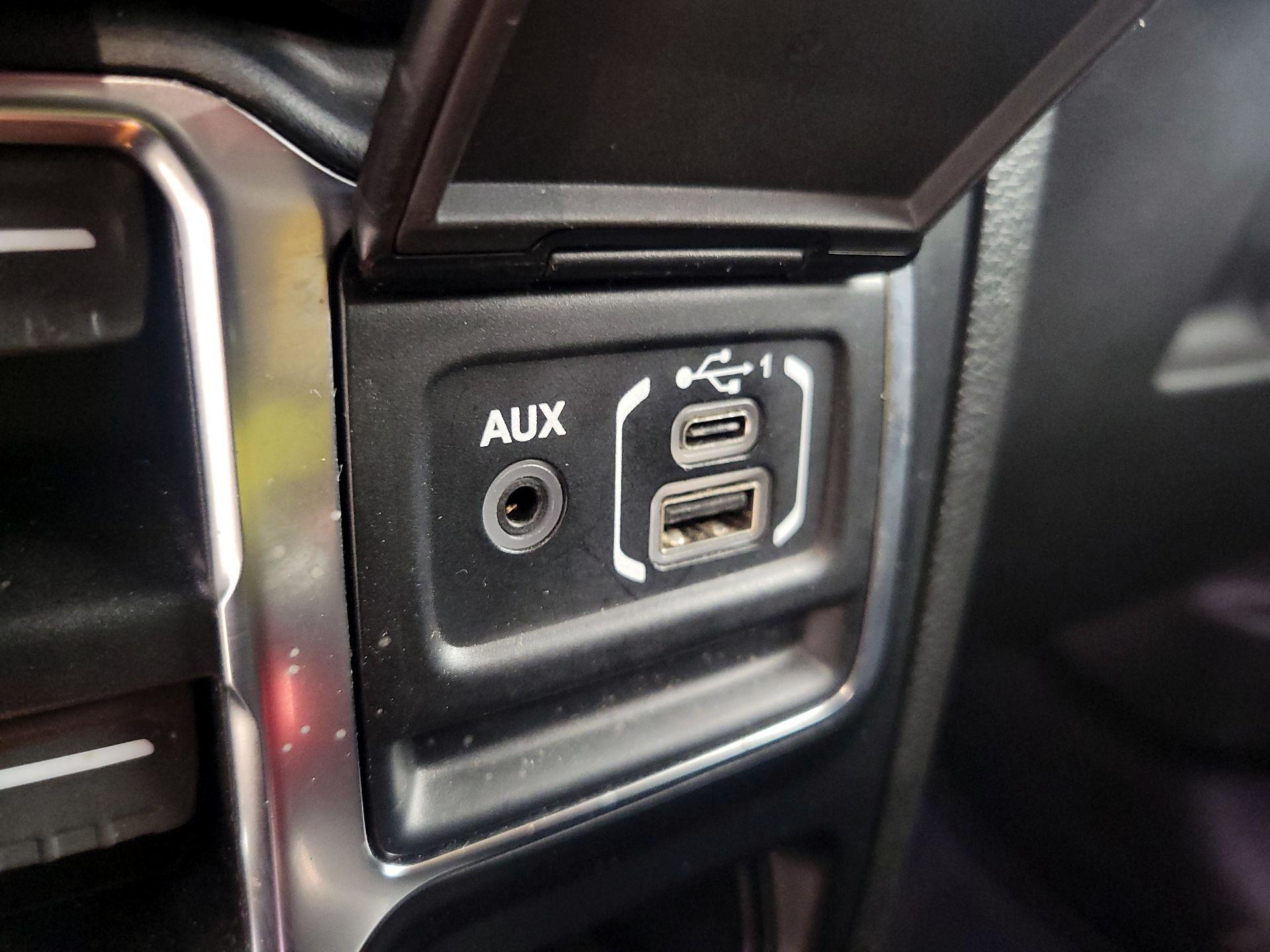 Thumbnail: 2020 Jeep Wrangler - 18