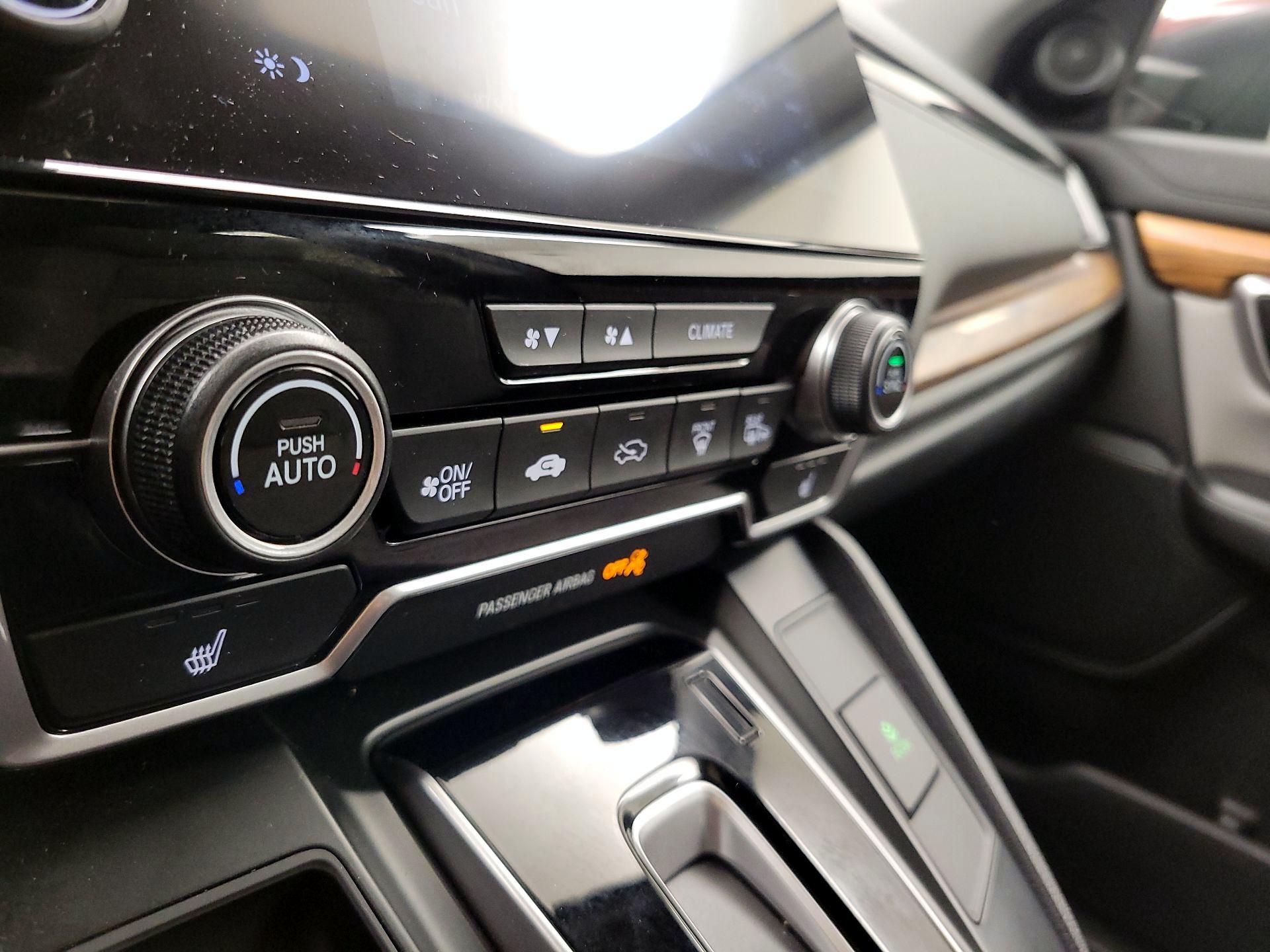 Thumbnail: 2019 Honda CR-V - 16