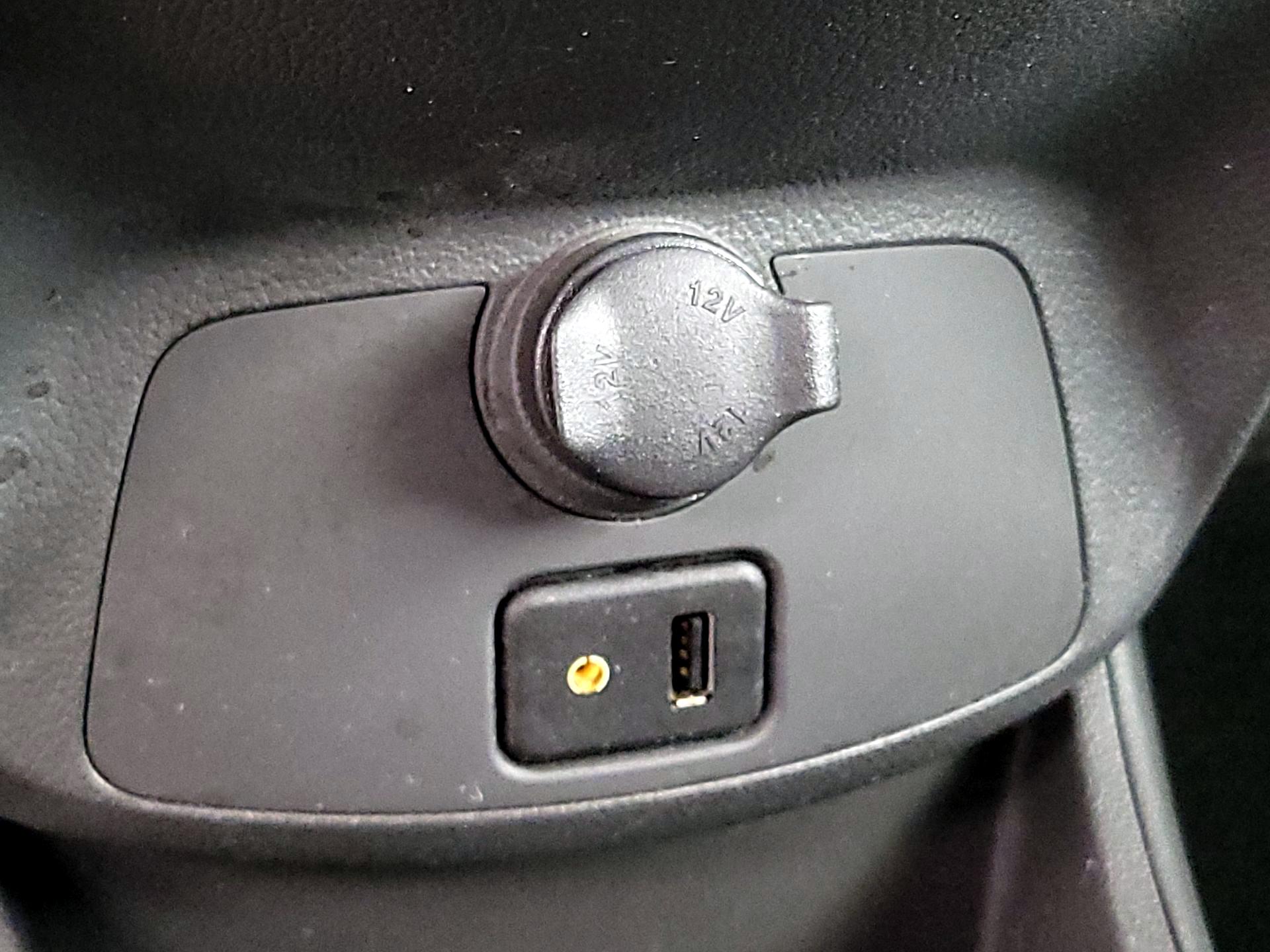 Thumbnail: 2015 Chevrolet Spark - 17