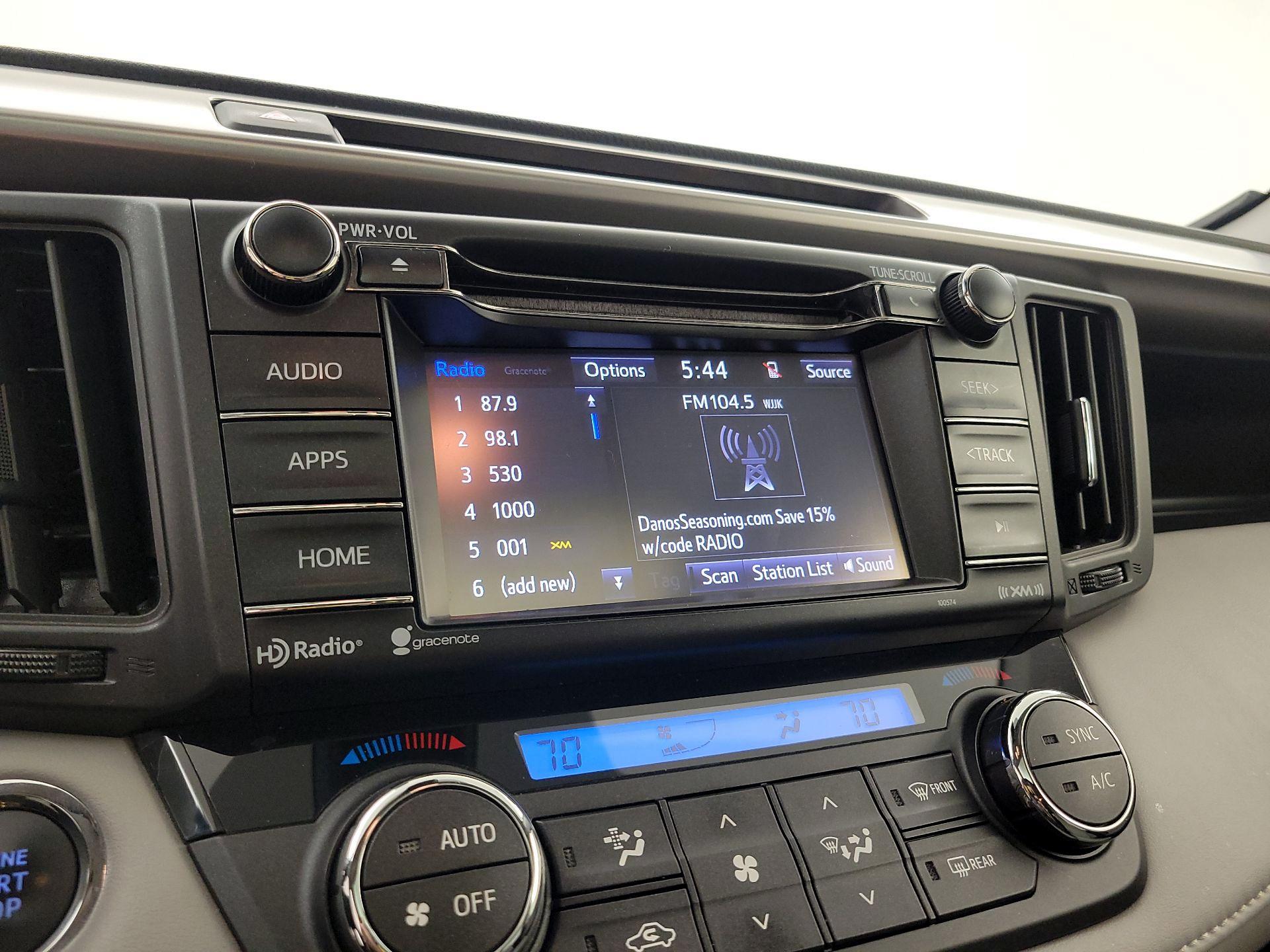 Thumbnail: 2018 Toyota RAV4 - 15