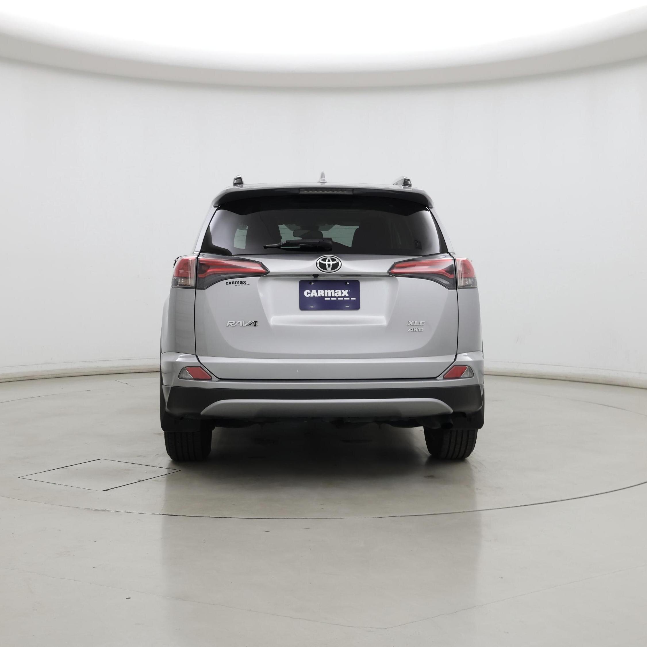 Thumbnail: 2018 Toyota RAV4 - 6