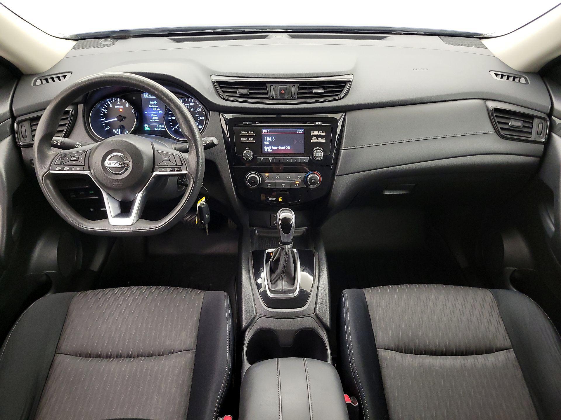 Thumbnail: 2017 Nissan Rogue - 9