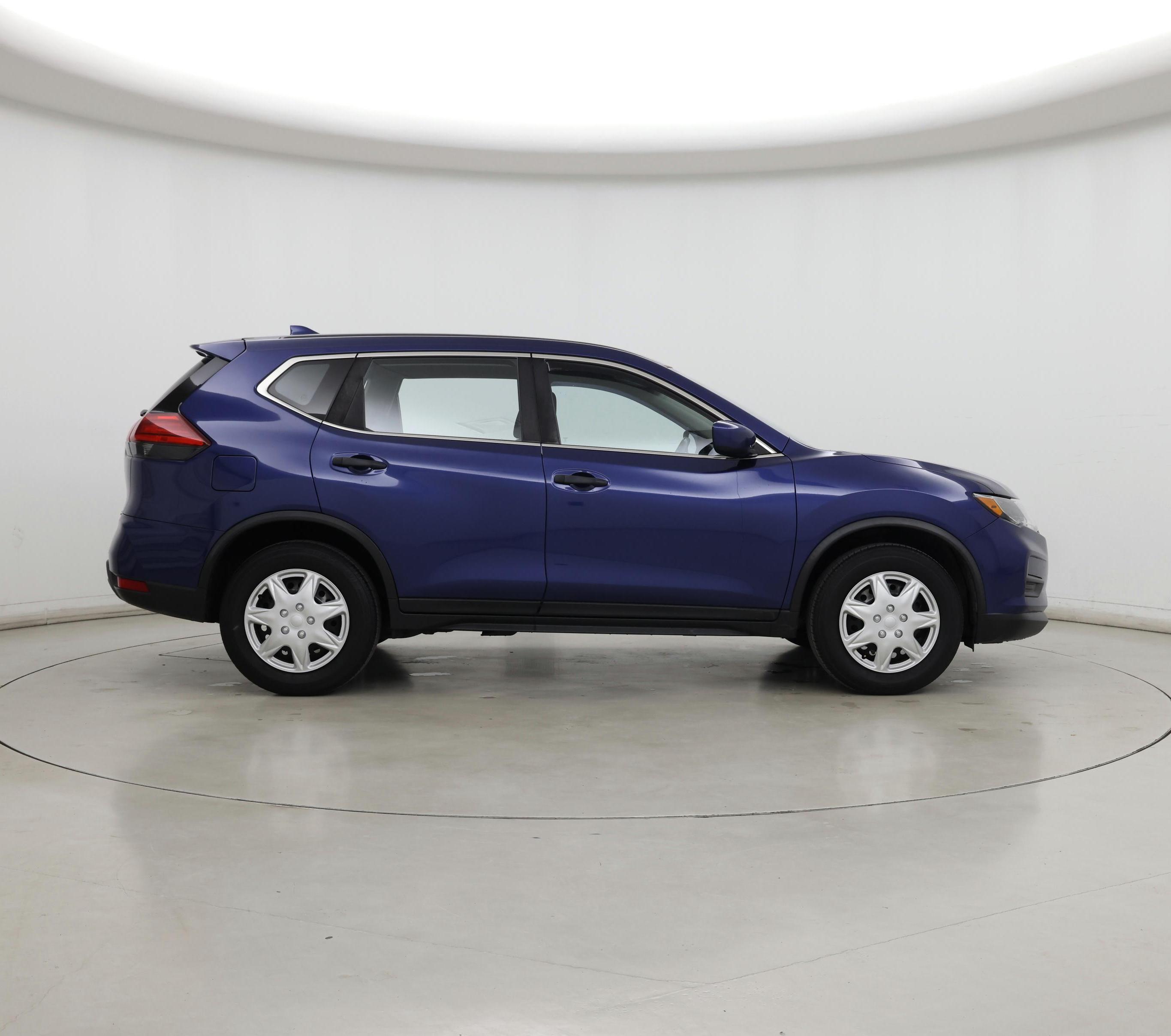 Thumbnail: 2017 Nissan Rogue - 7