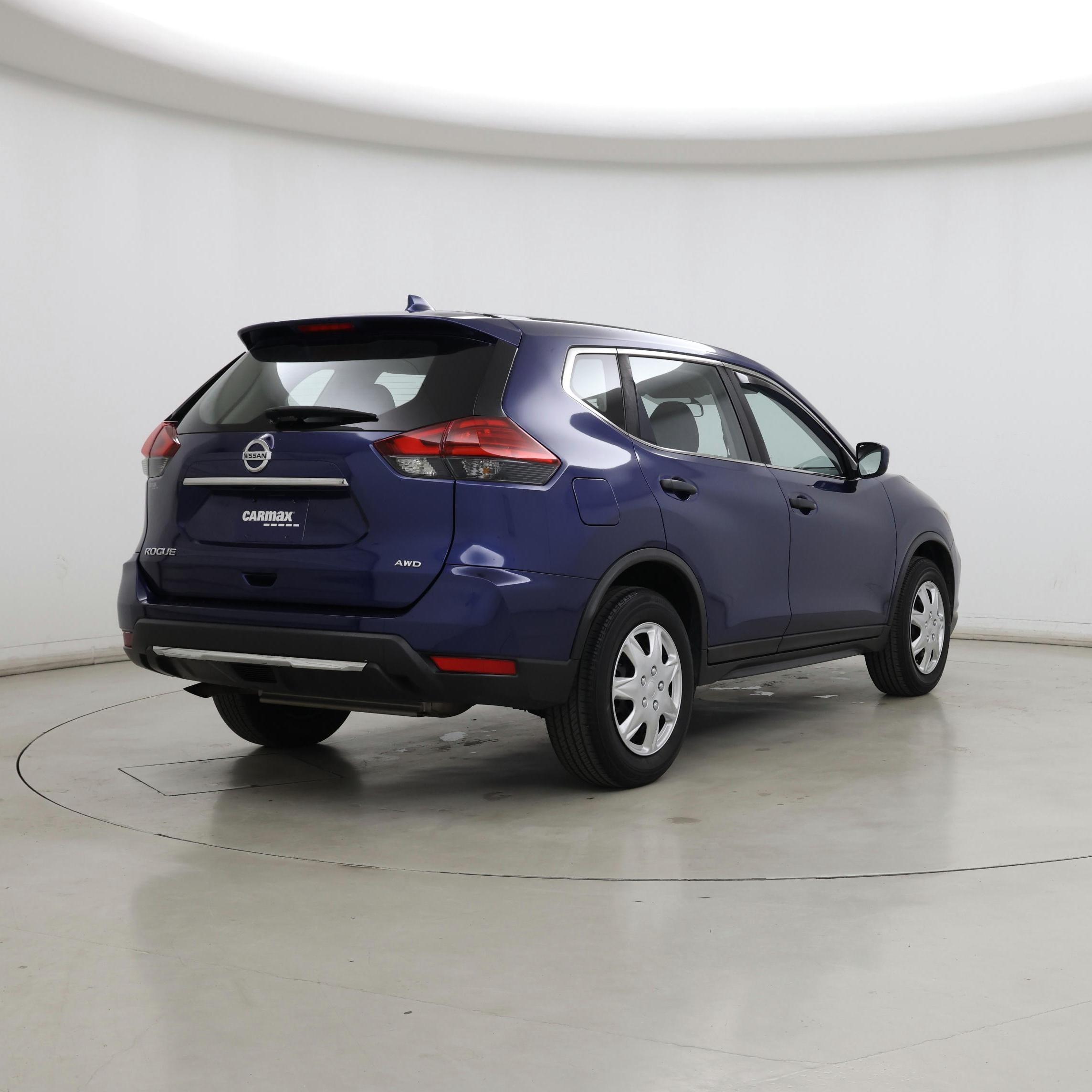 Thumbnail: 2017 Nissan Rogue - 8