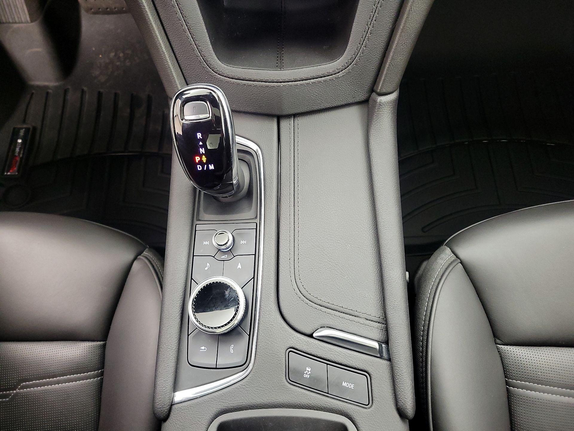 Thumbnail: 2023 Cadillac XT6 - 18