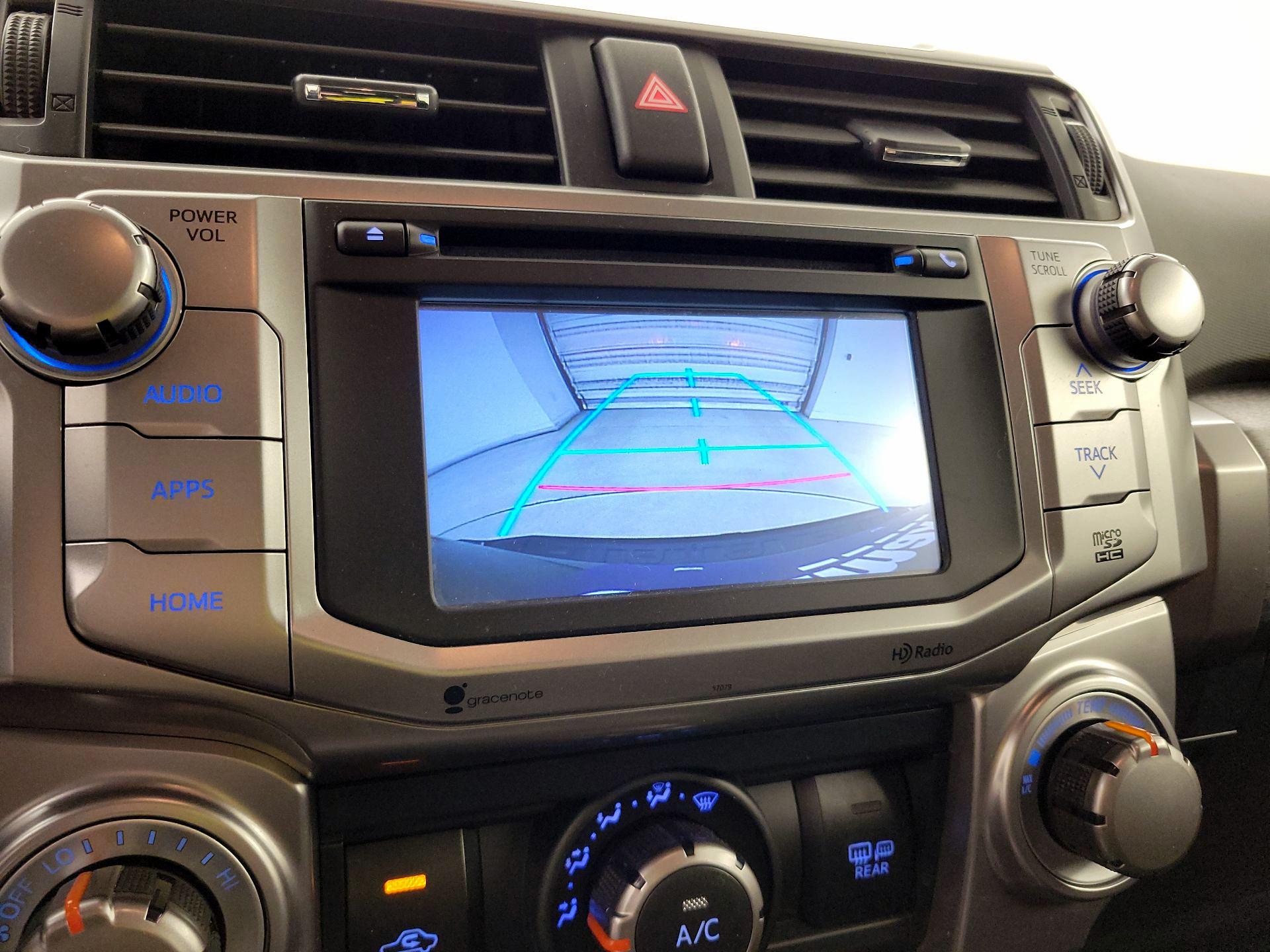 Thumbnail: 2015 Toyota 4Runner - 15