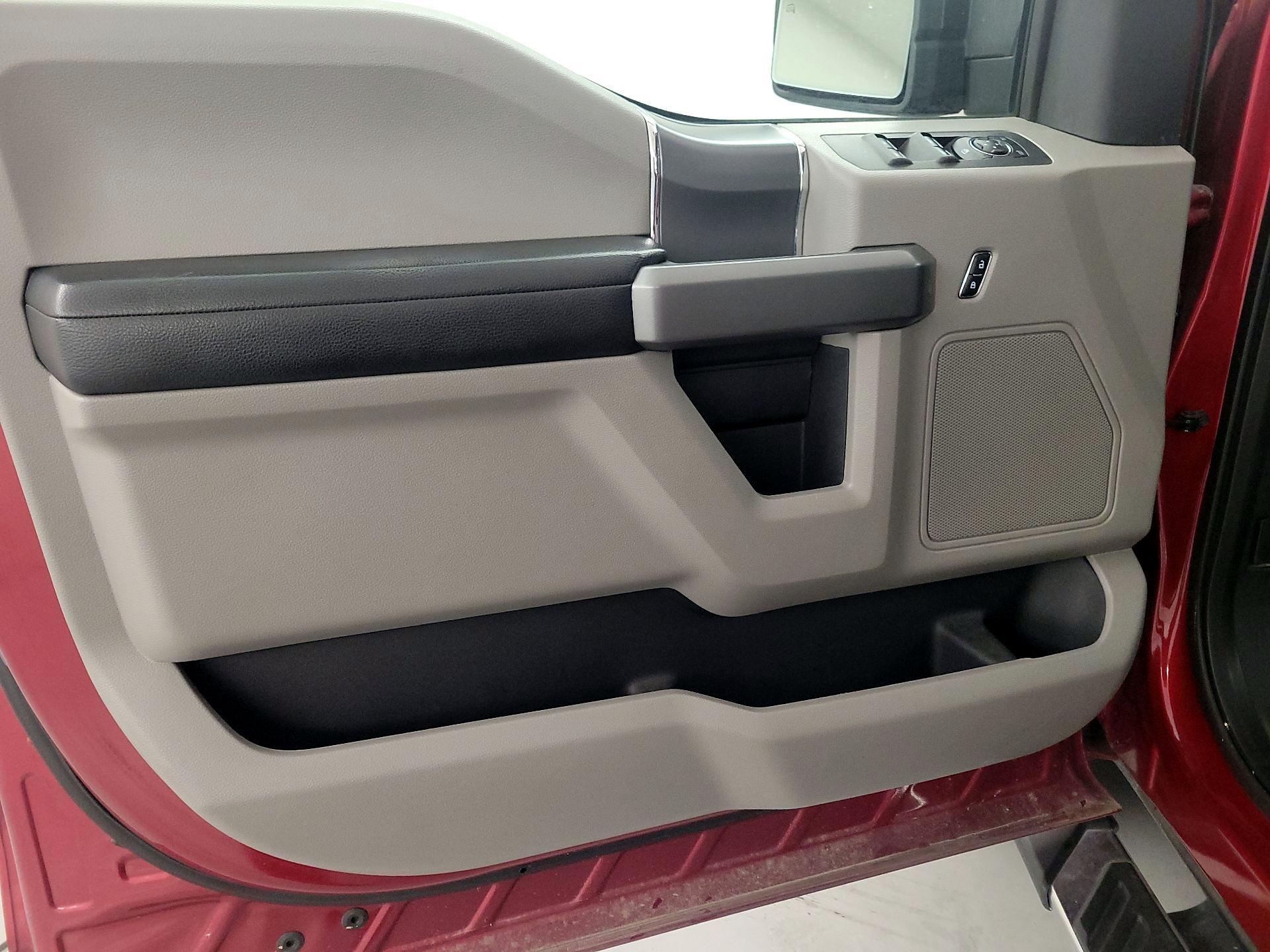 Thumbnail: 2016 Ford F-150 - 12