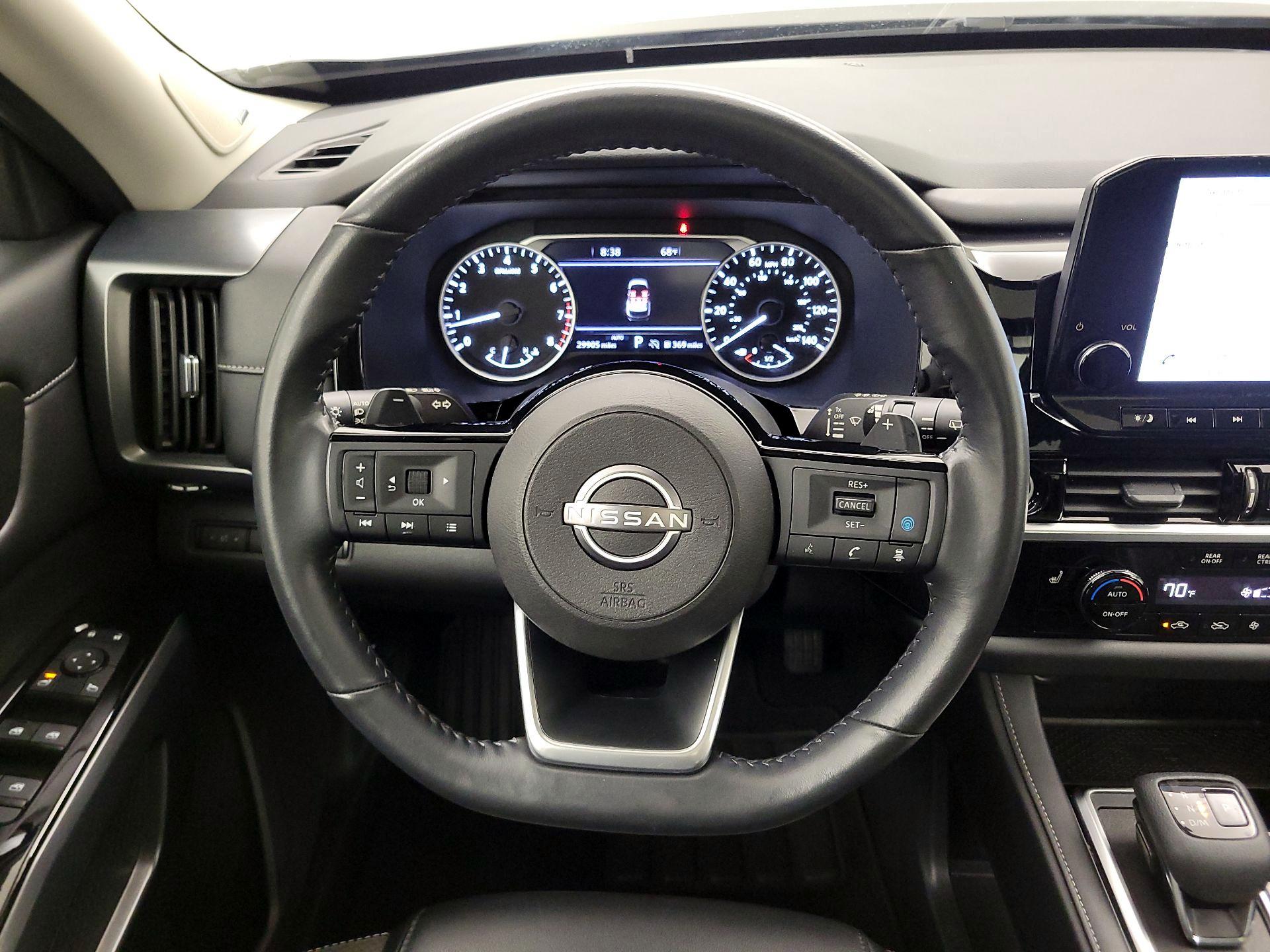 Thumbnail: 2023 Nissan Pathfinder - 10