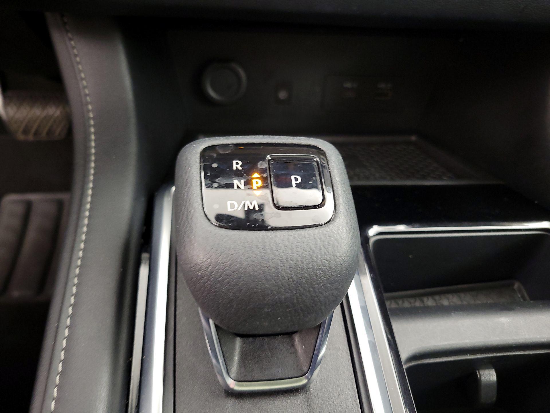 Thumbnail: 2023 Nissan Pathfinder - 18